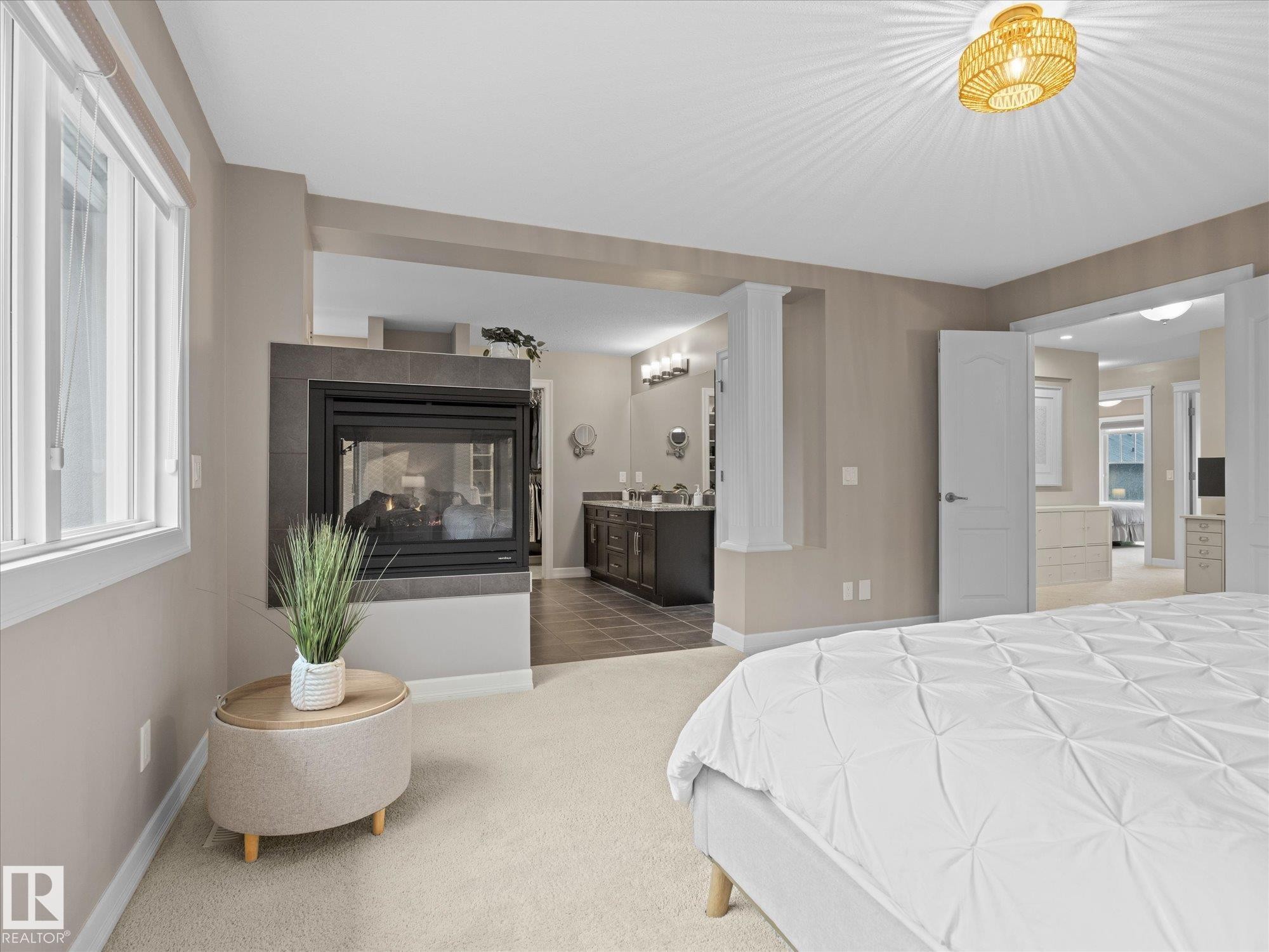 2307 Warry Court, Edmonton, AB