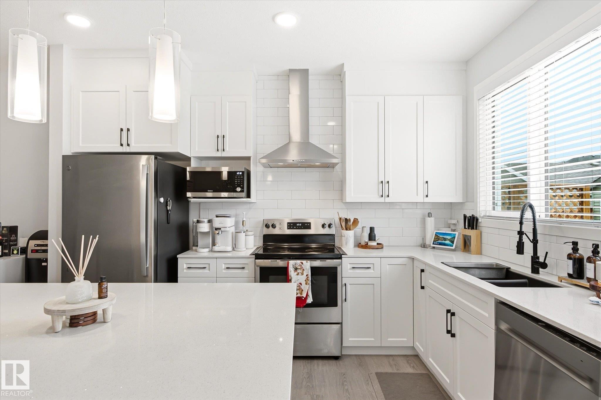 3415 Erlanger Bend, Edmonton, AB