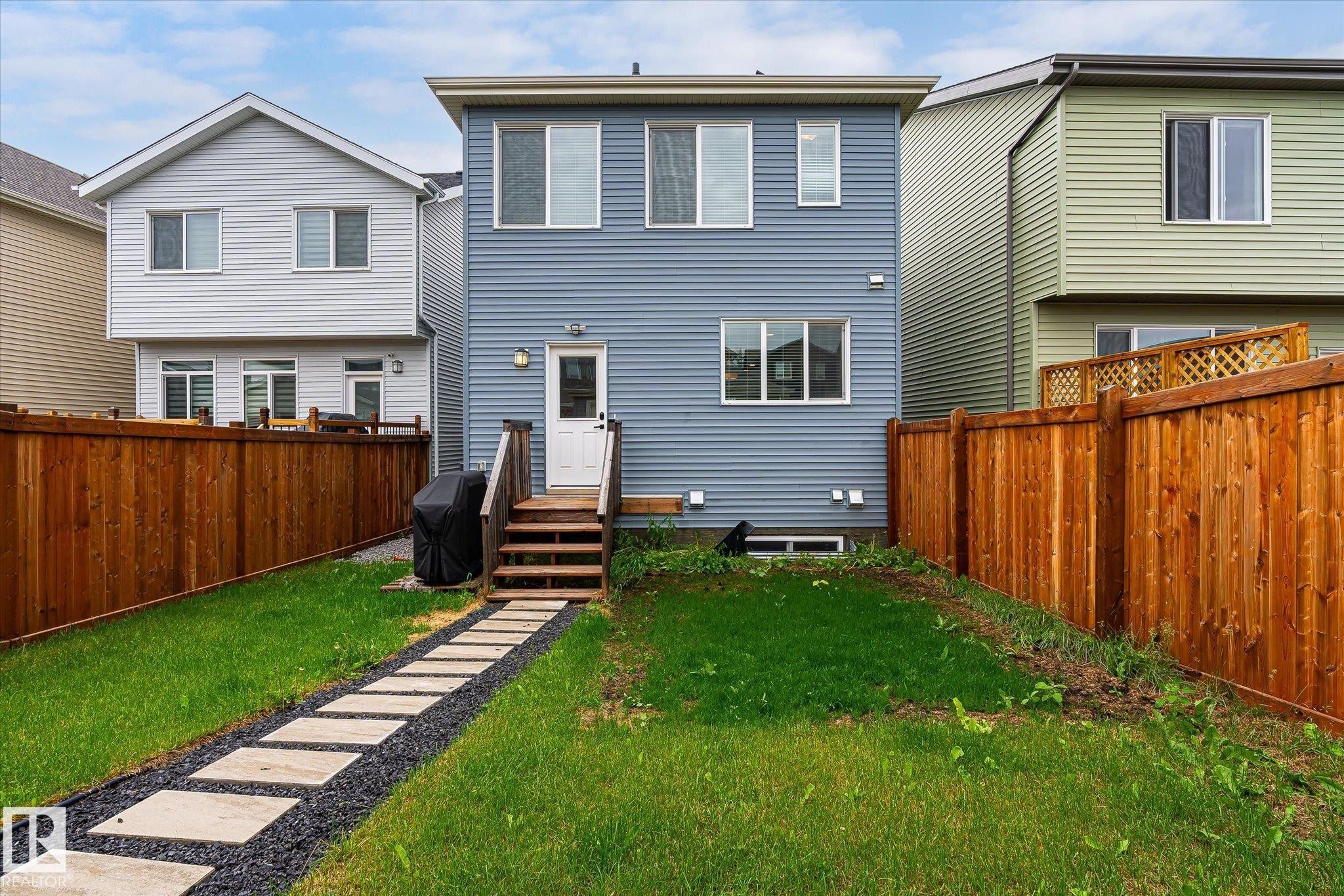 3415 Erlanger Bend, Edmonton, AB
