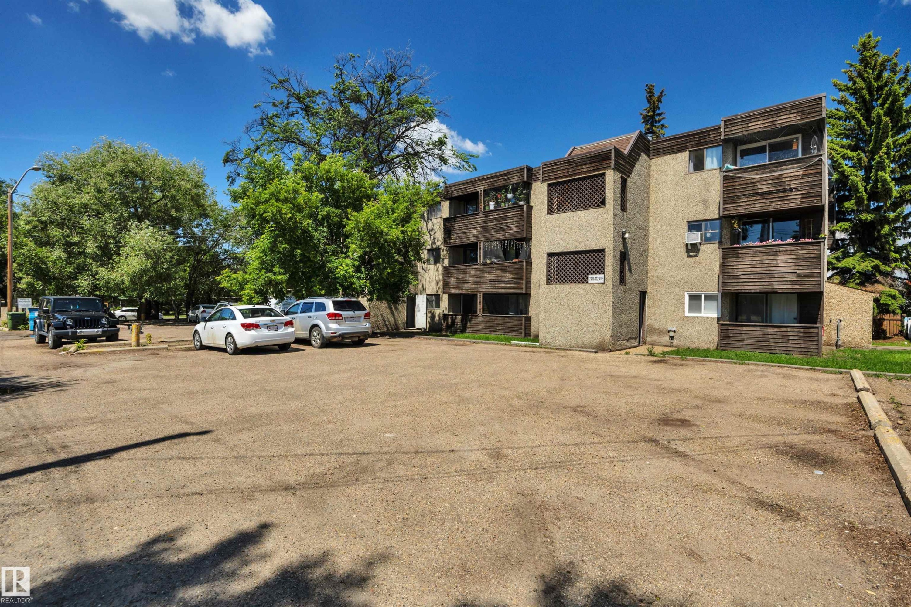 201 7915 112 Avenue, Edmonton, AB
