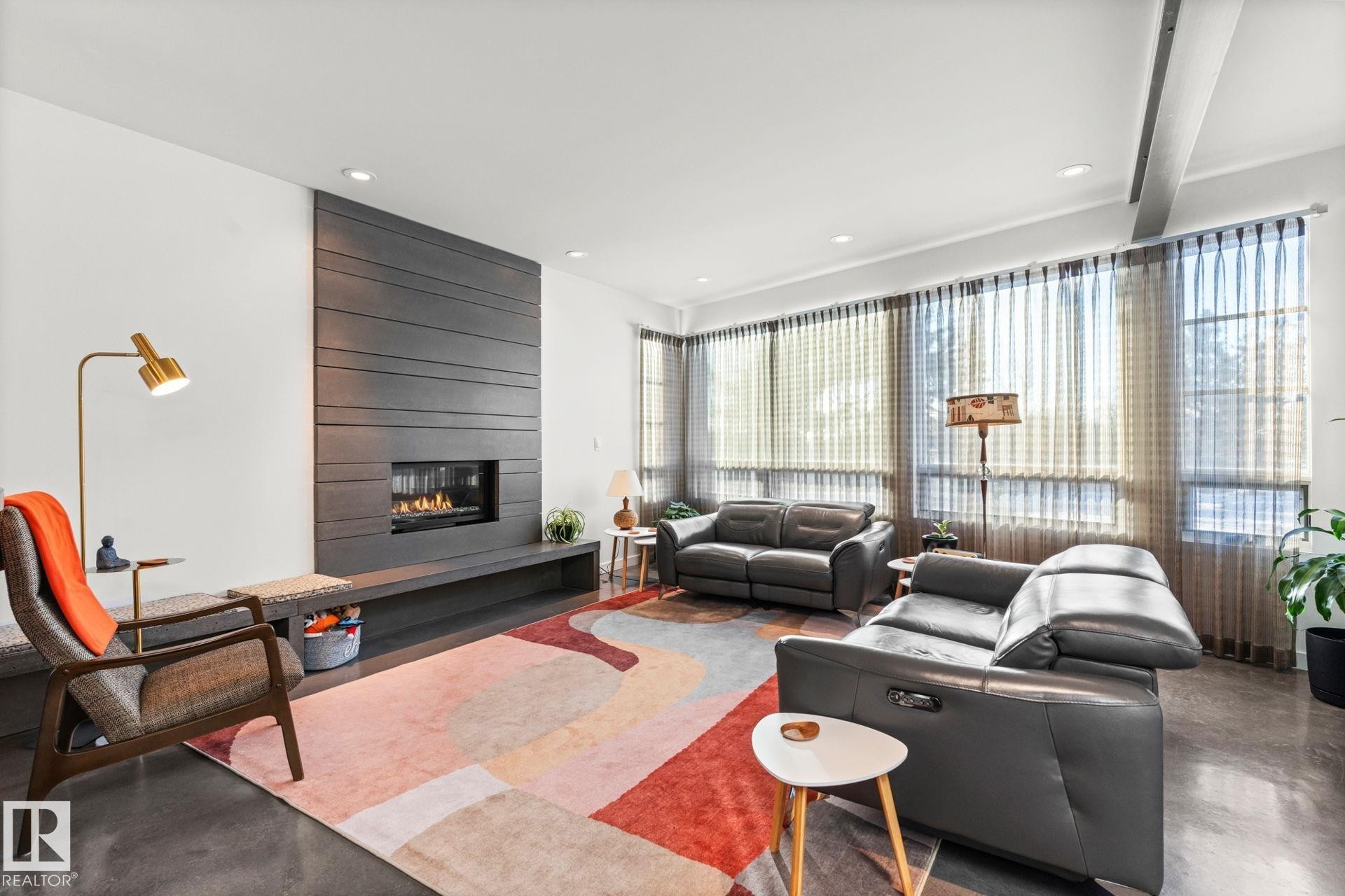 6428 Ada Boulevard Nw, Edmonton, AB - Indoor Photo Showing Living Room With Fireplace