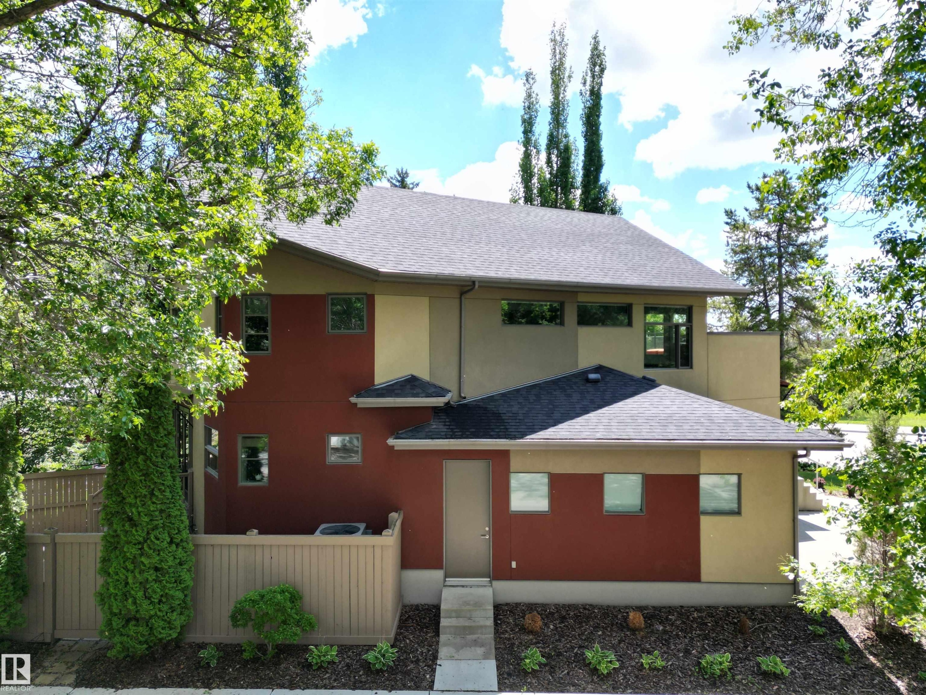 6428 Ada Boulevard Nw, Edmonton, AB - Outdoor