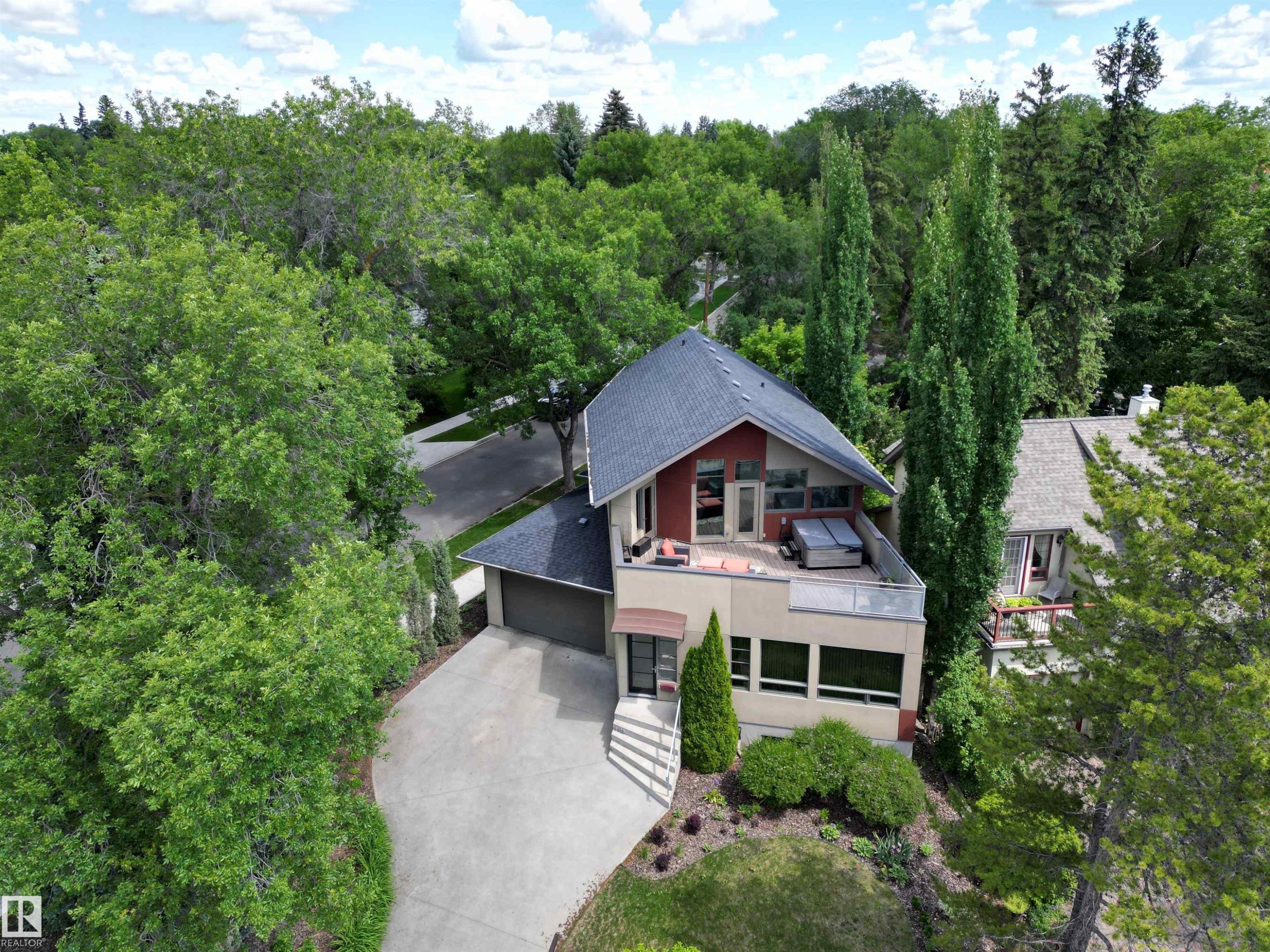 6428 Ada Boulevard Nw, Edmonton, AB - Outdoor