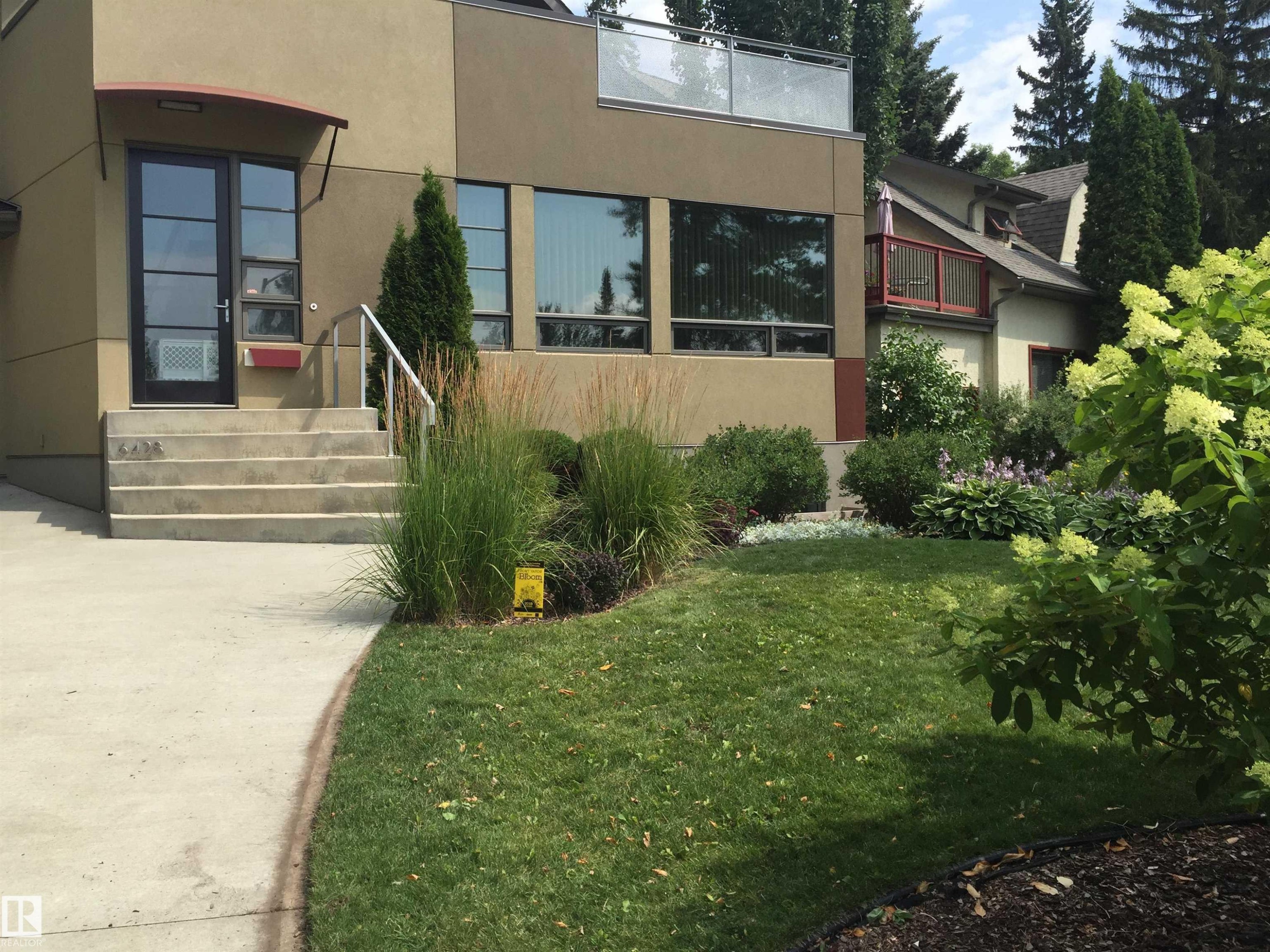 6428 Ada Boulevard Nw, Edmonton, AB - Outdoor