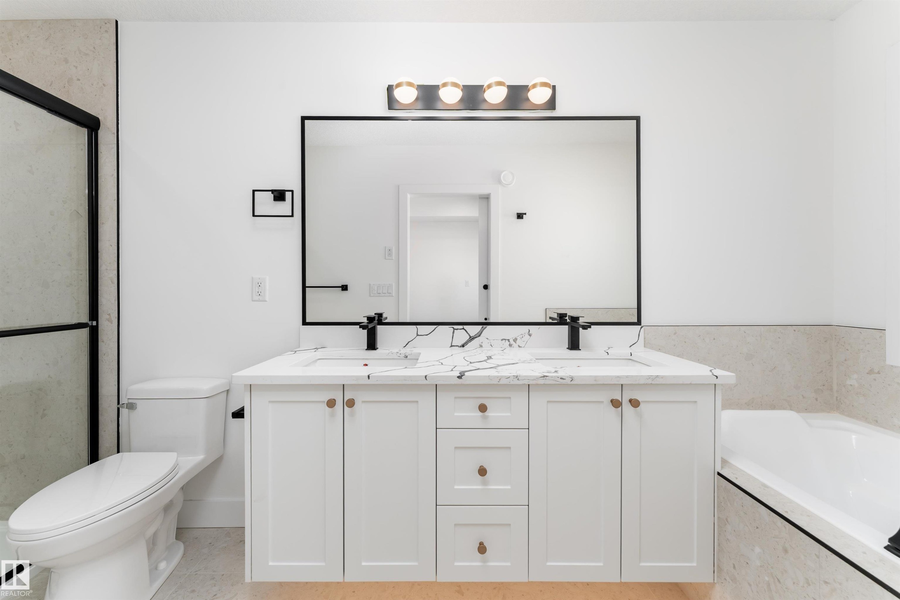533 Robinson Boulevard, Leduc, AB