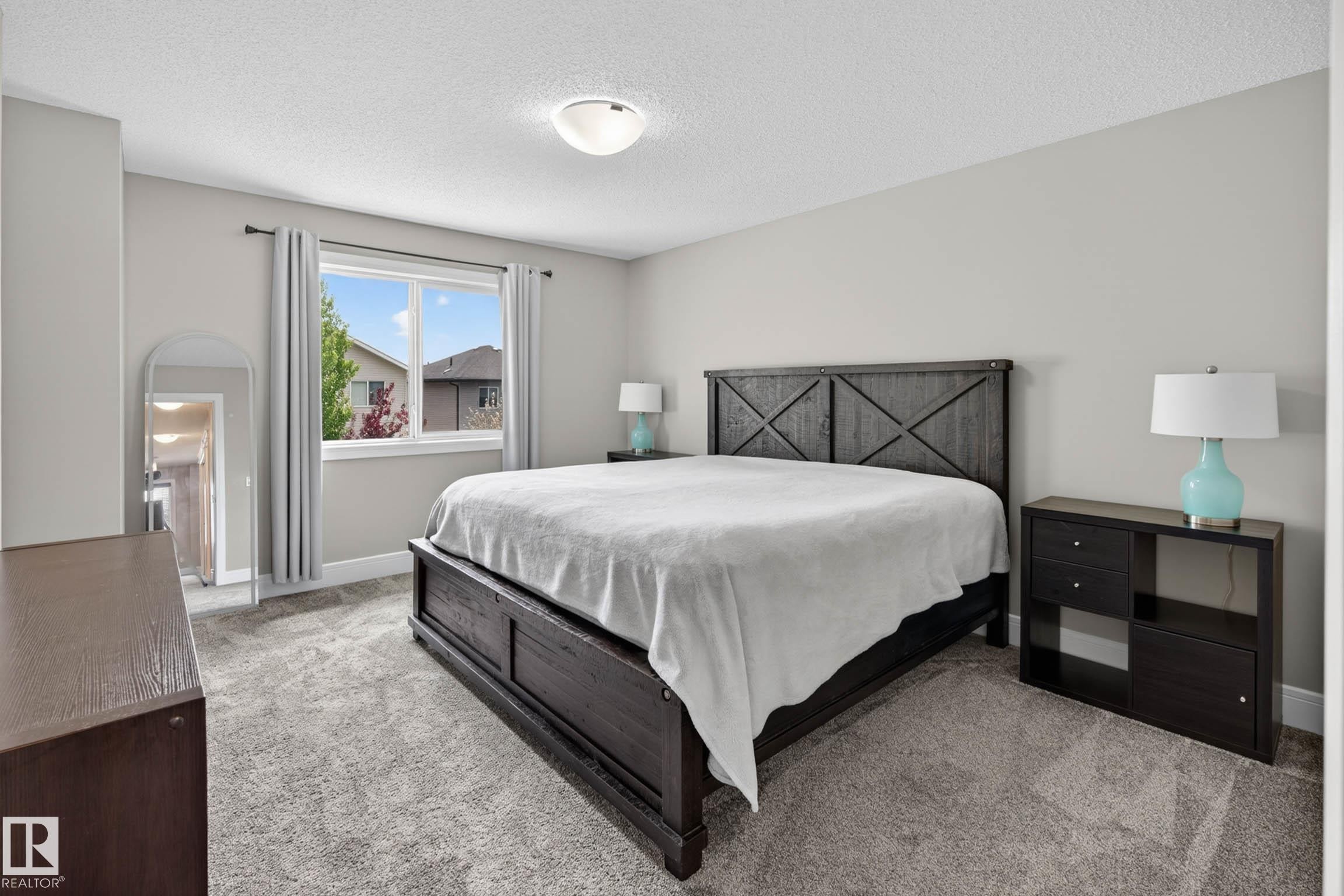 3411 Abbott Way, Edmonton, AB - Indoor Photo Showing Bedroom