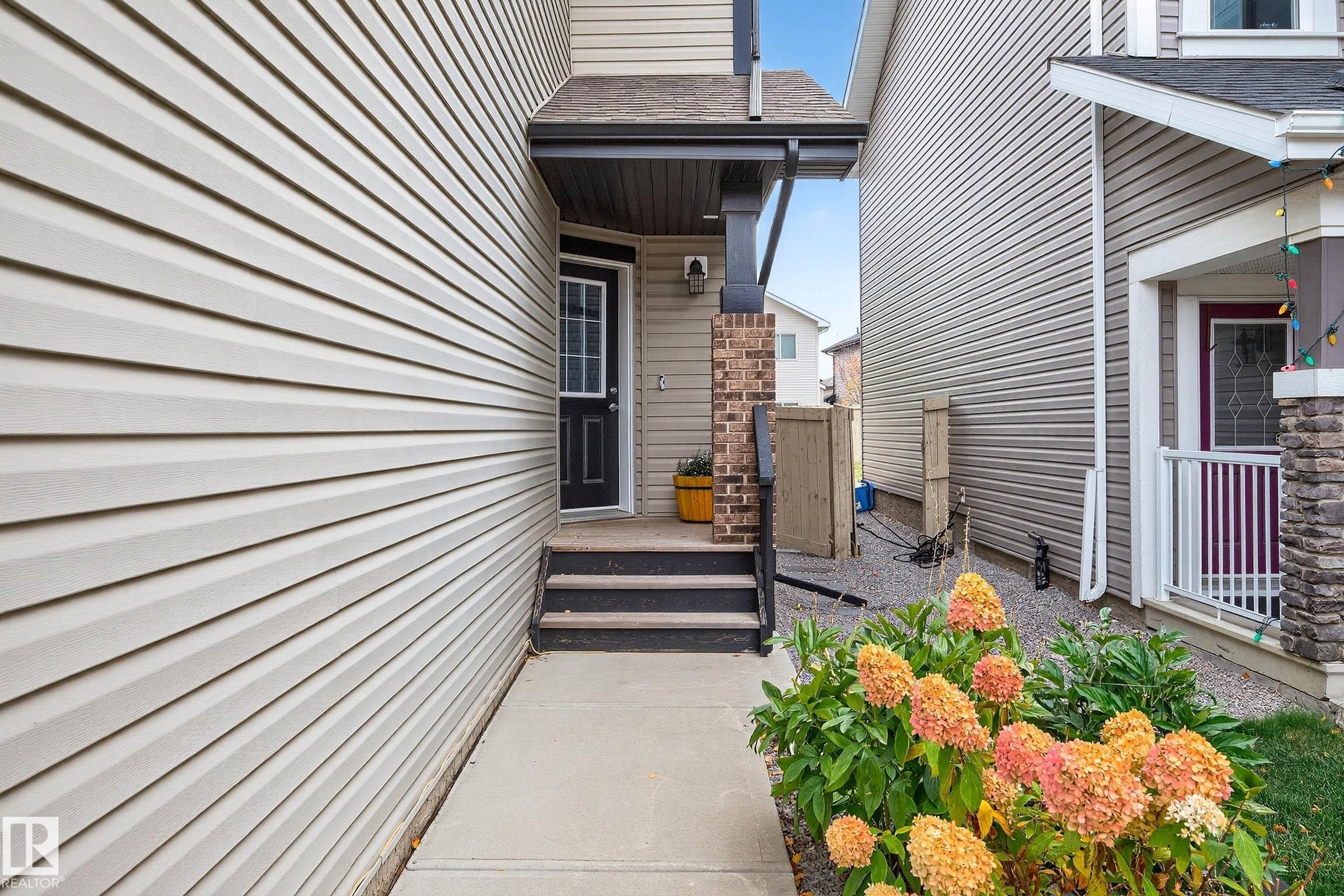 3411 Abbott Way, Edmonton, AB - Outdoor