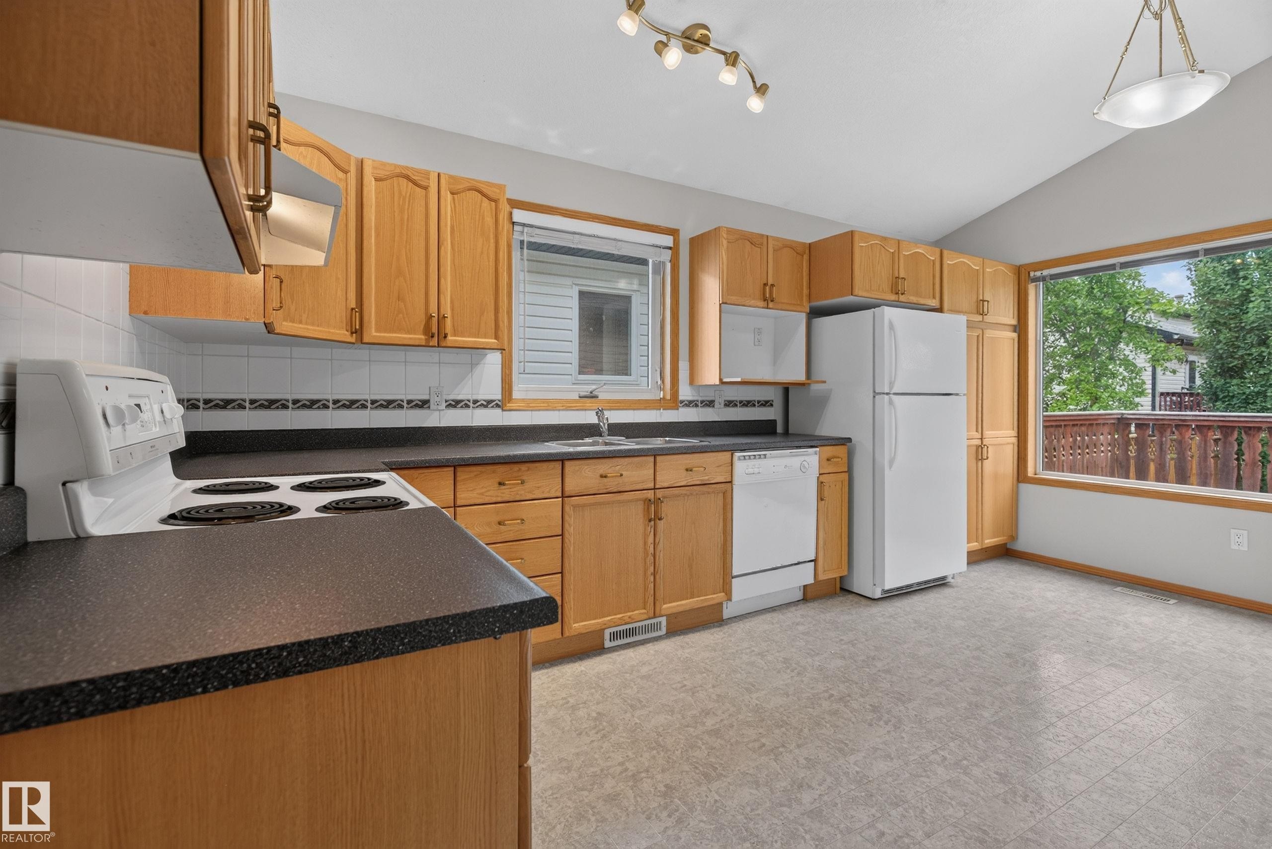 475 Highwood Boulevard, Devon, AB