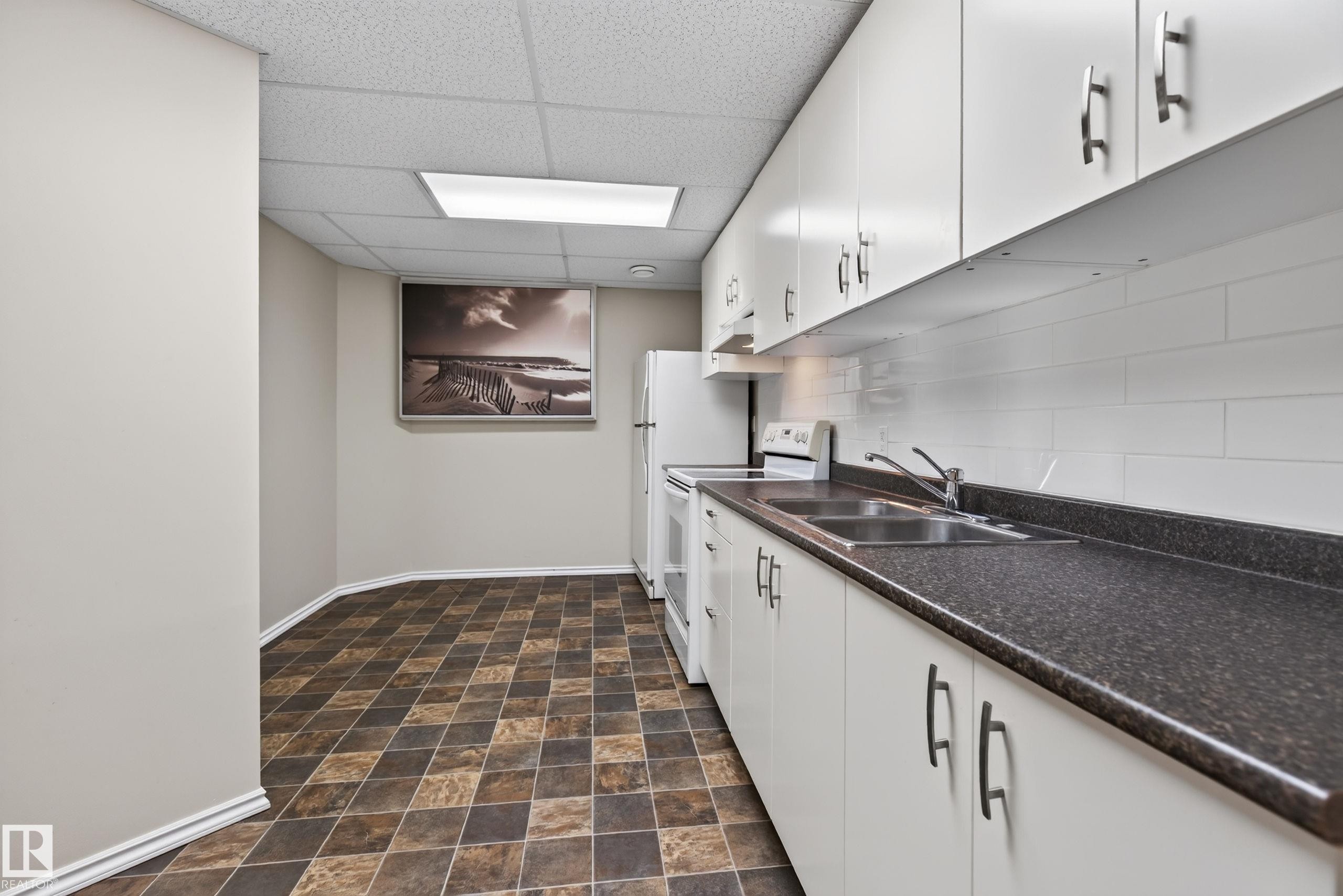 475 Highwood Boulevard, Devon, AB