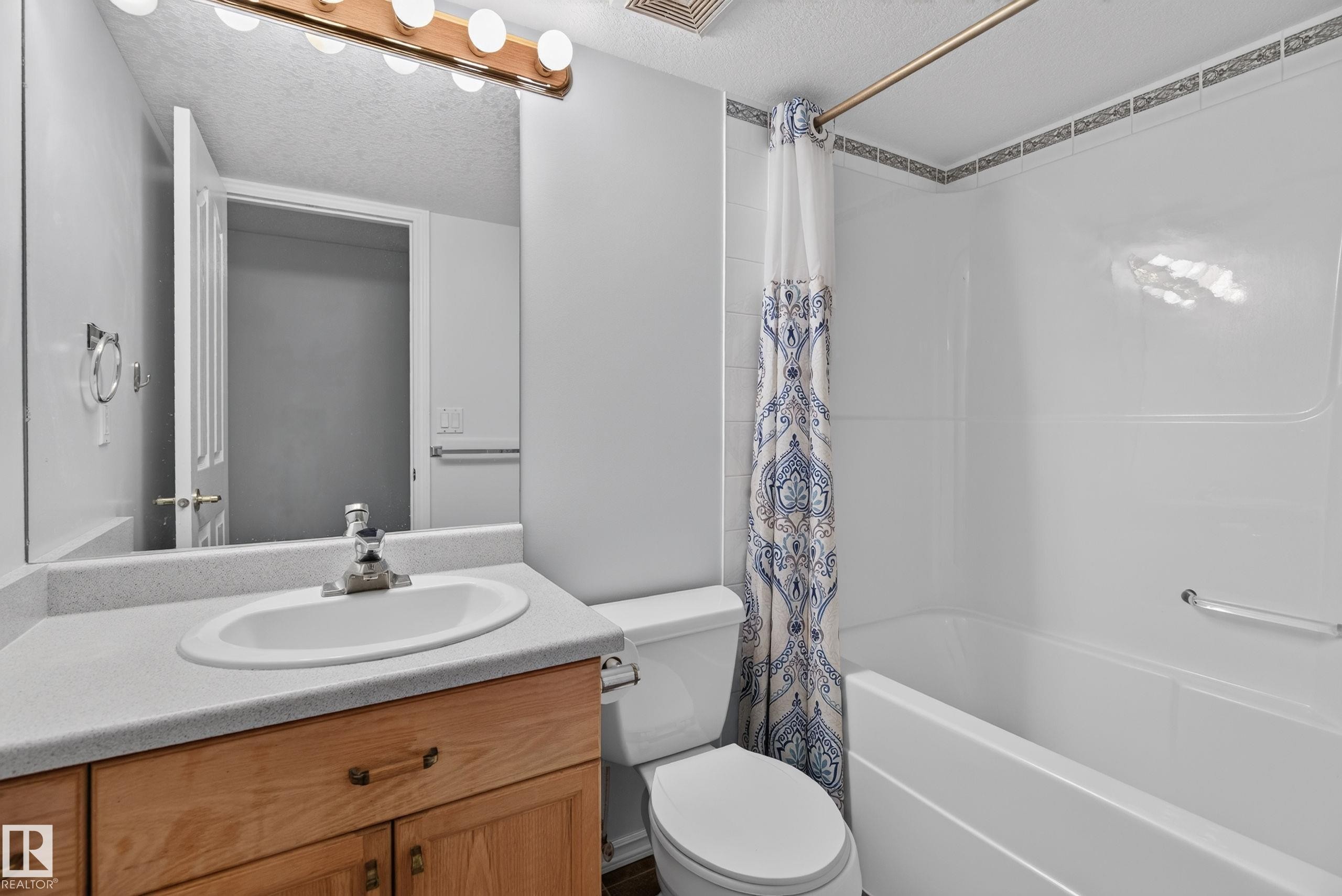 475 Highwood Boulevard, Devon, AB