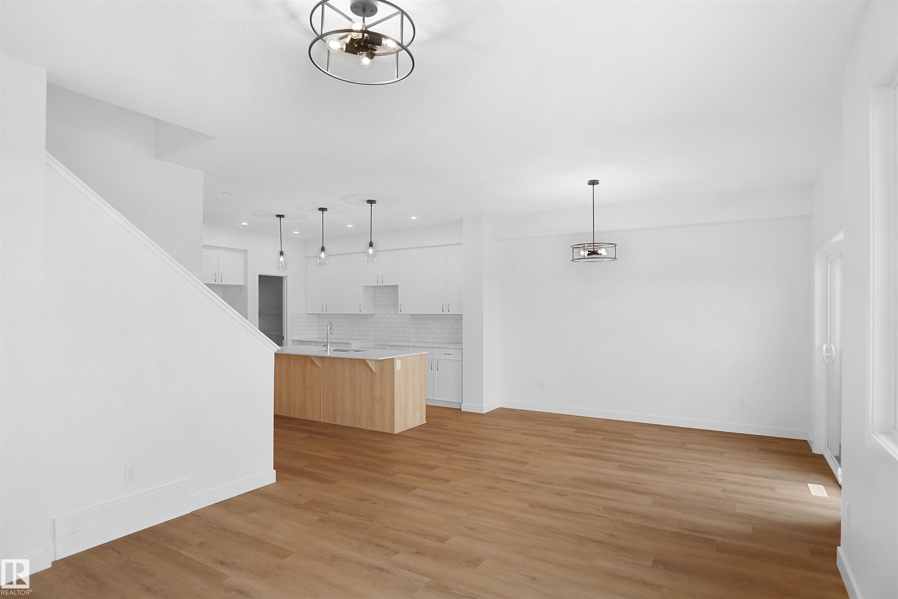 1631 11 Avenue, Edmonton, AB