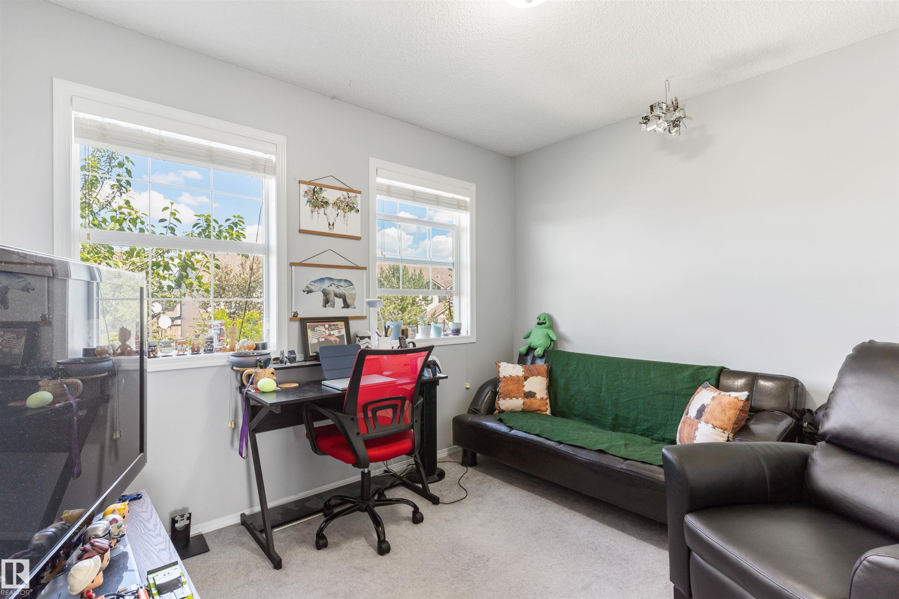 8774 Stein Lane, Edmonton, AB