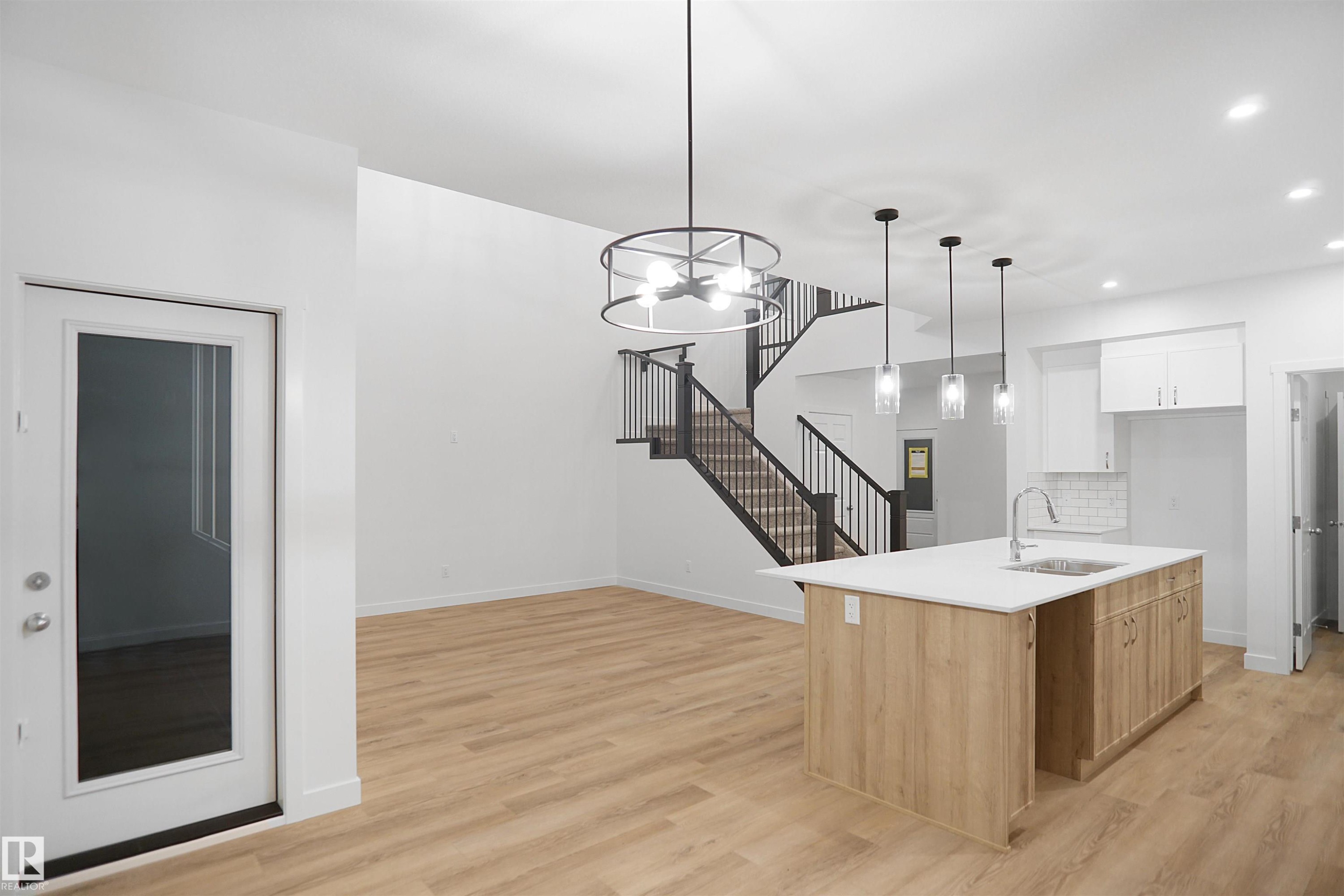 1209 11 Avenue, Edmonton, AB