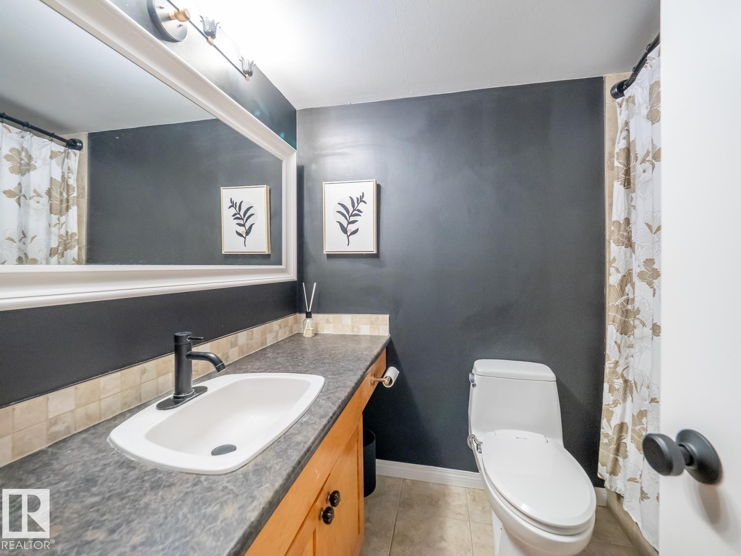 11116 83 Avenue, Edmonton, AB