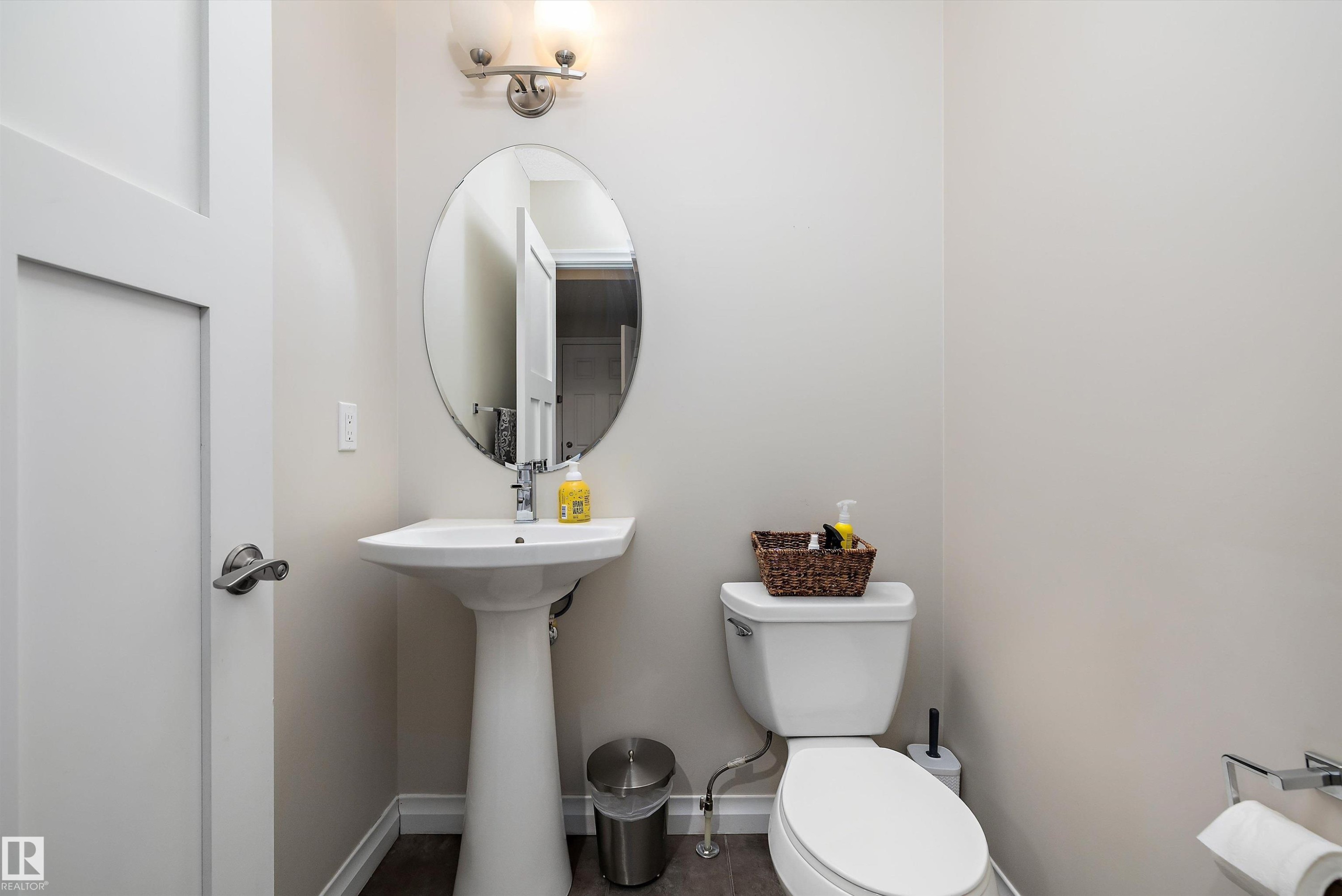 4015 Alexander Way, Edmonton, AB
