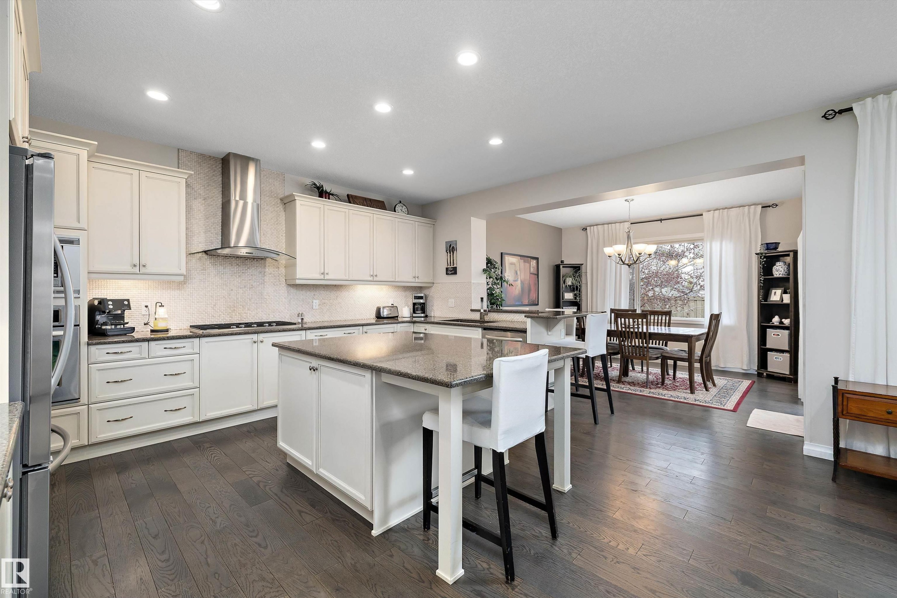 4015 Alexander Way, Edmonton, AB