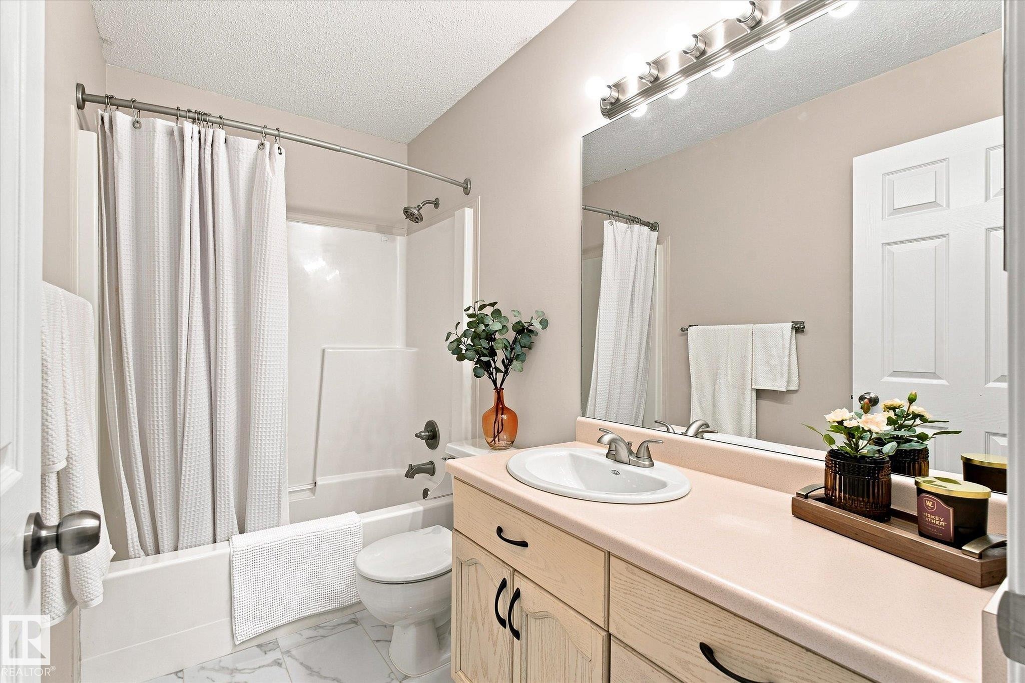 17610 96 Avenue Nw, Edmonton, AB