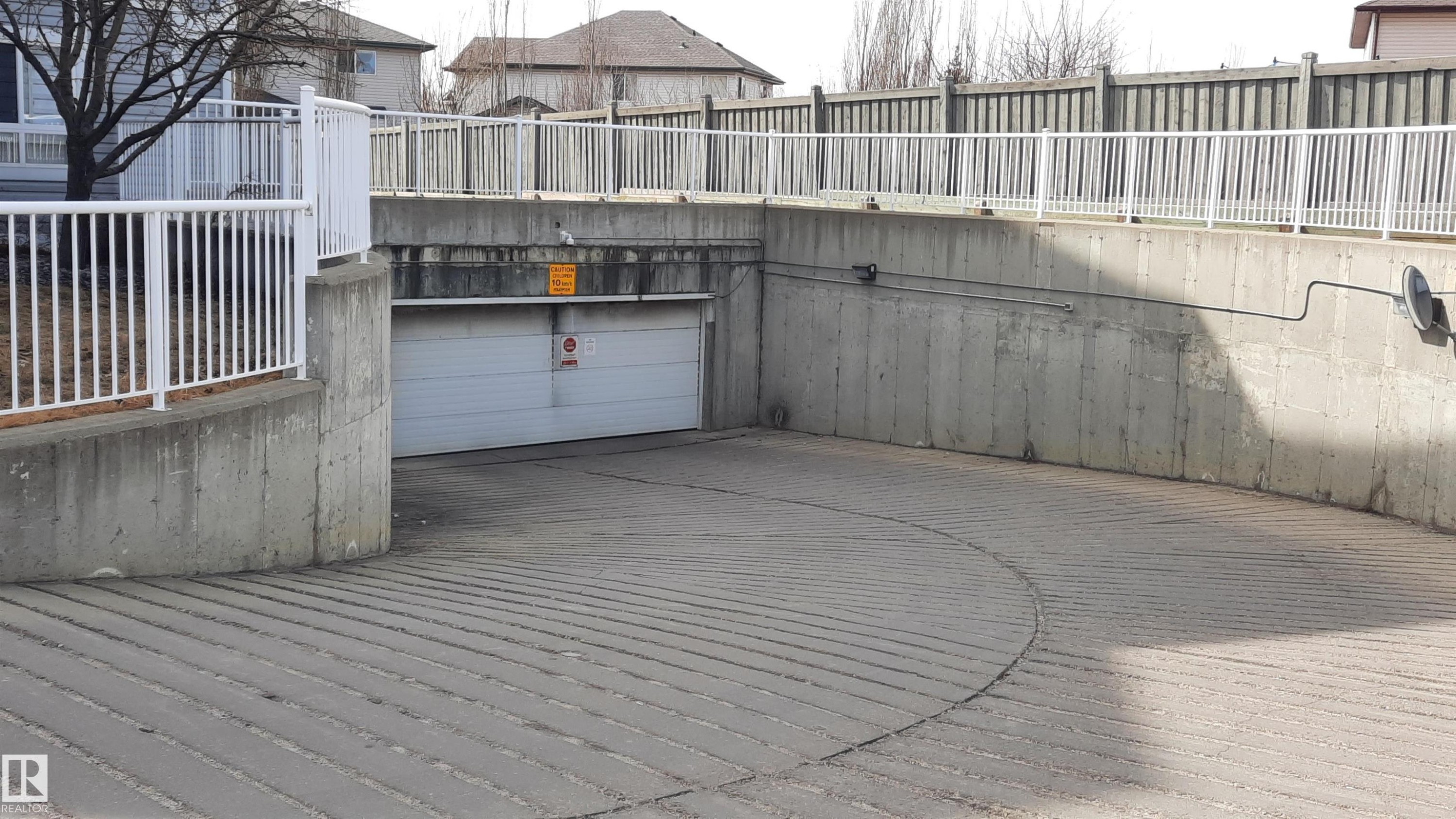 423 5340 199 Street, Edmonton, AB