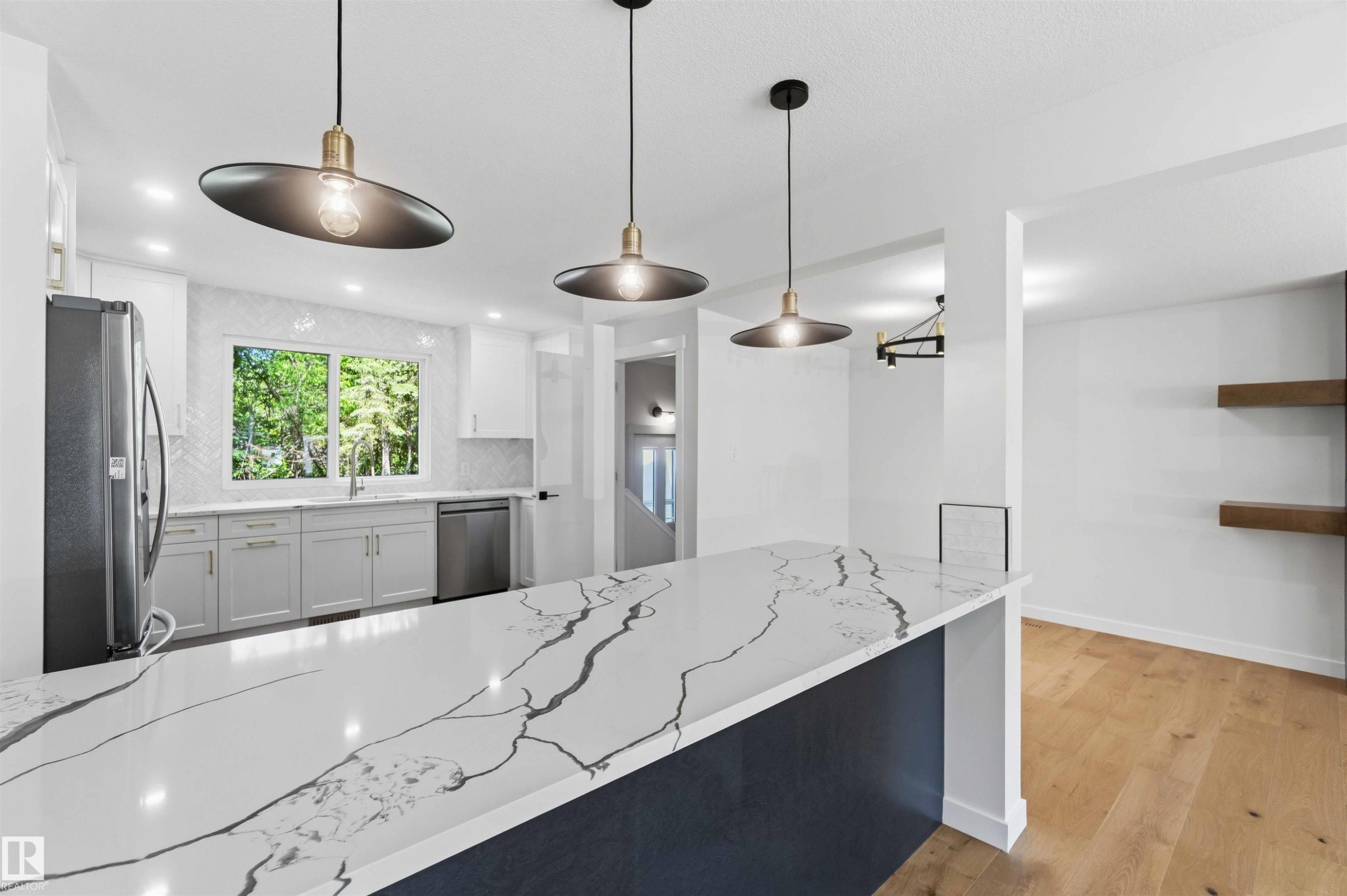 19 Greenbrier Crescent, St. Albert, AB