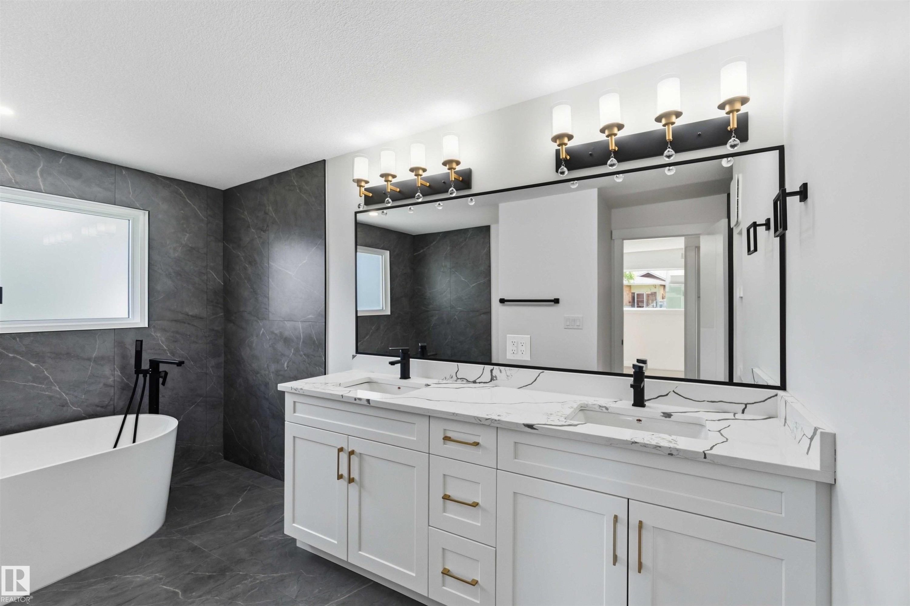 19 Greenbrier Crescent, St. Albert, AB
