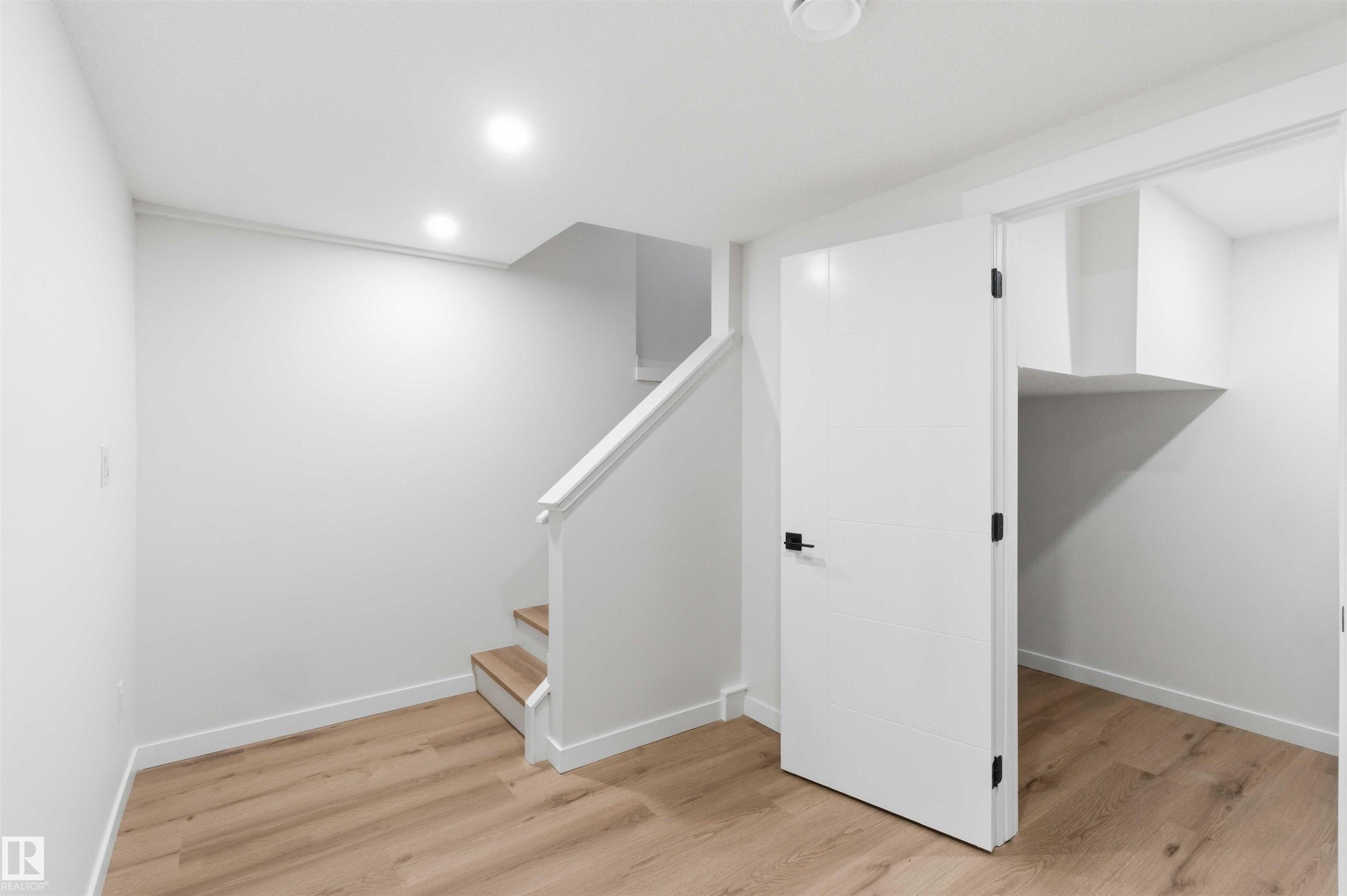 19 Greenbrier Crescent, St. Albert, AB