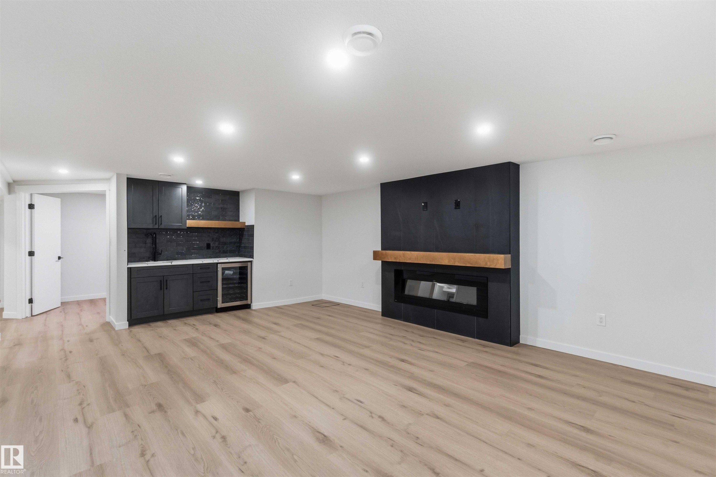 19 Greenbrier Crescent, St. Albert, AB