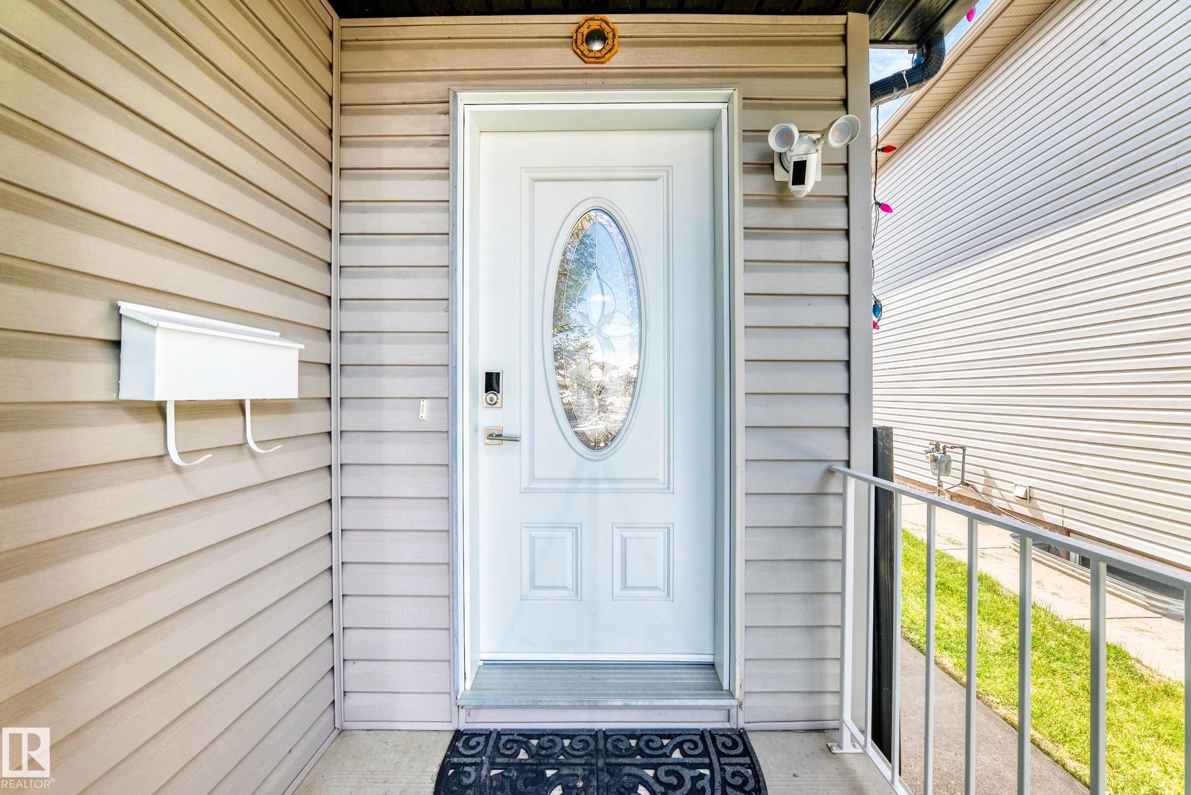 17408 87 Street, Edmonton, AB