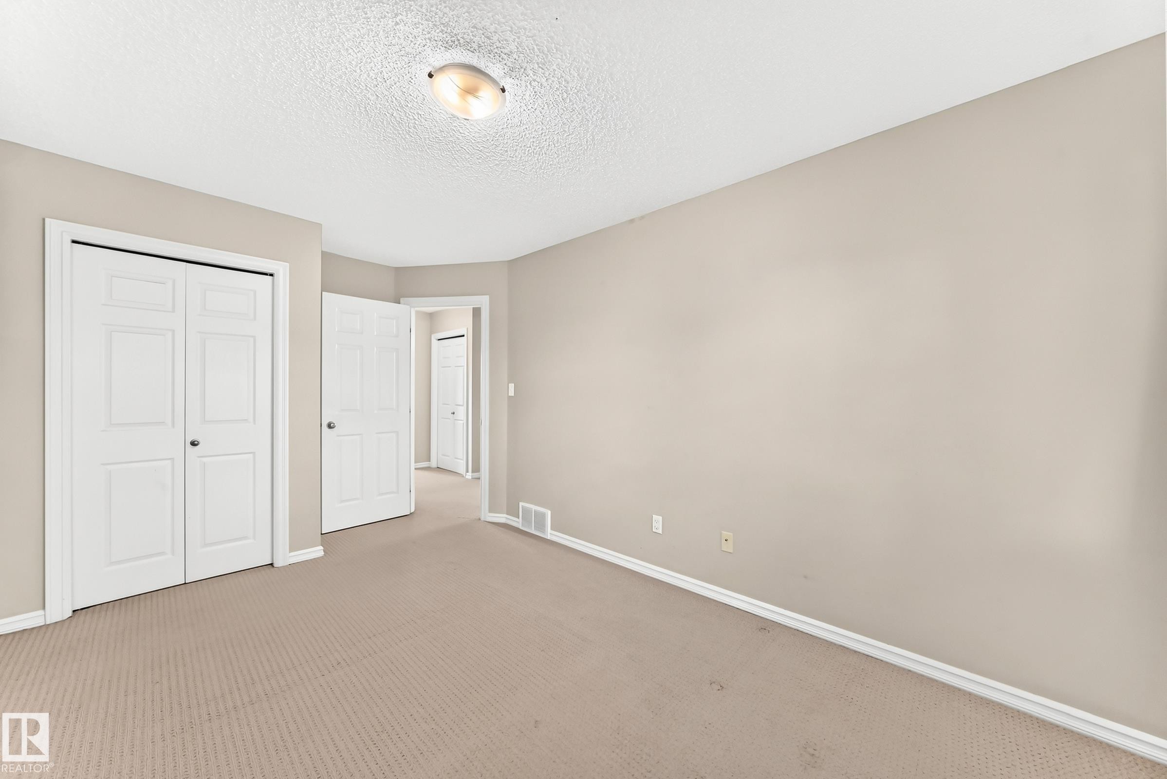 17408 87 Street, Edmonton, AB