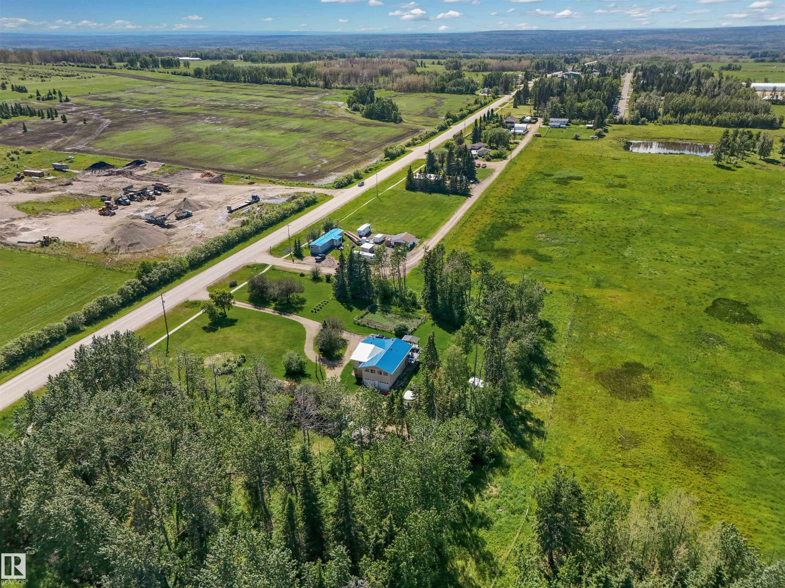 310 Hwy 13 E, Alder Flats, AB