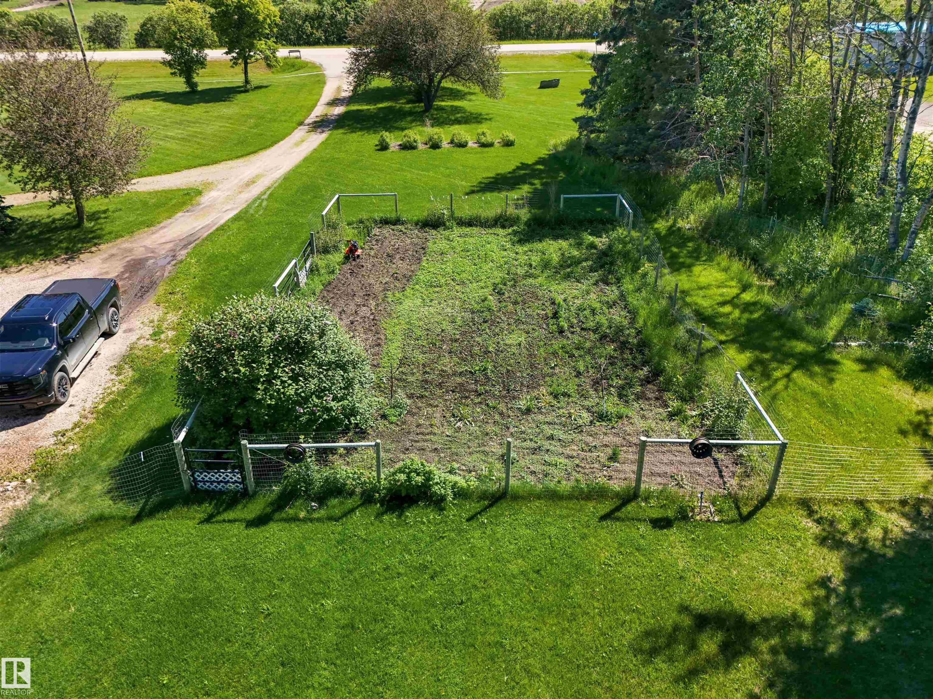 310 Hwy 13 E, Alder Flats, AB