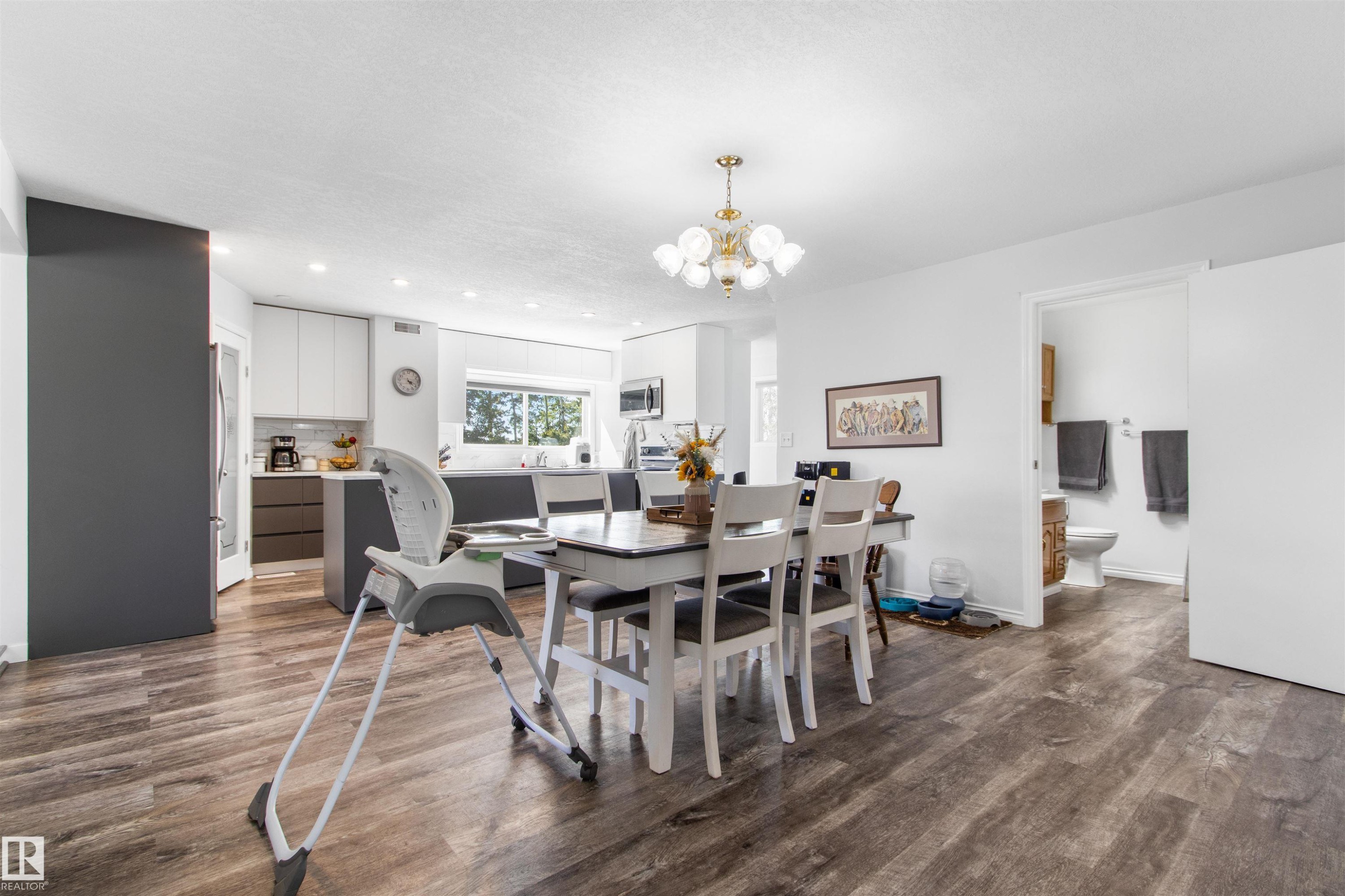 310 Hwy 13 E, Alder Flats, AB