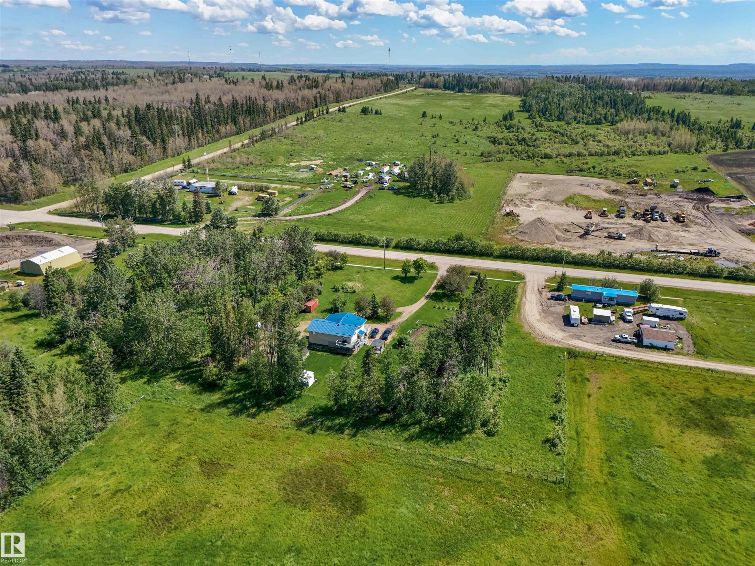 310 Hwy 13 E, Alder Flats, AB