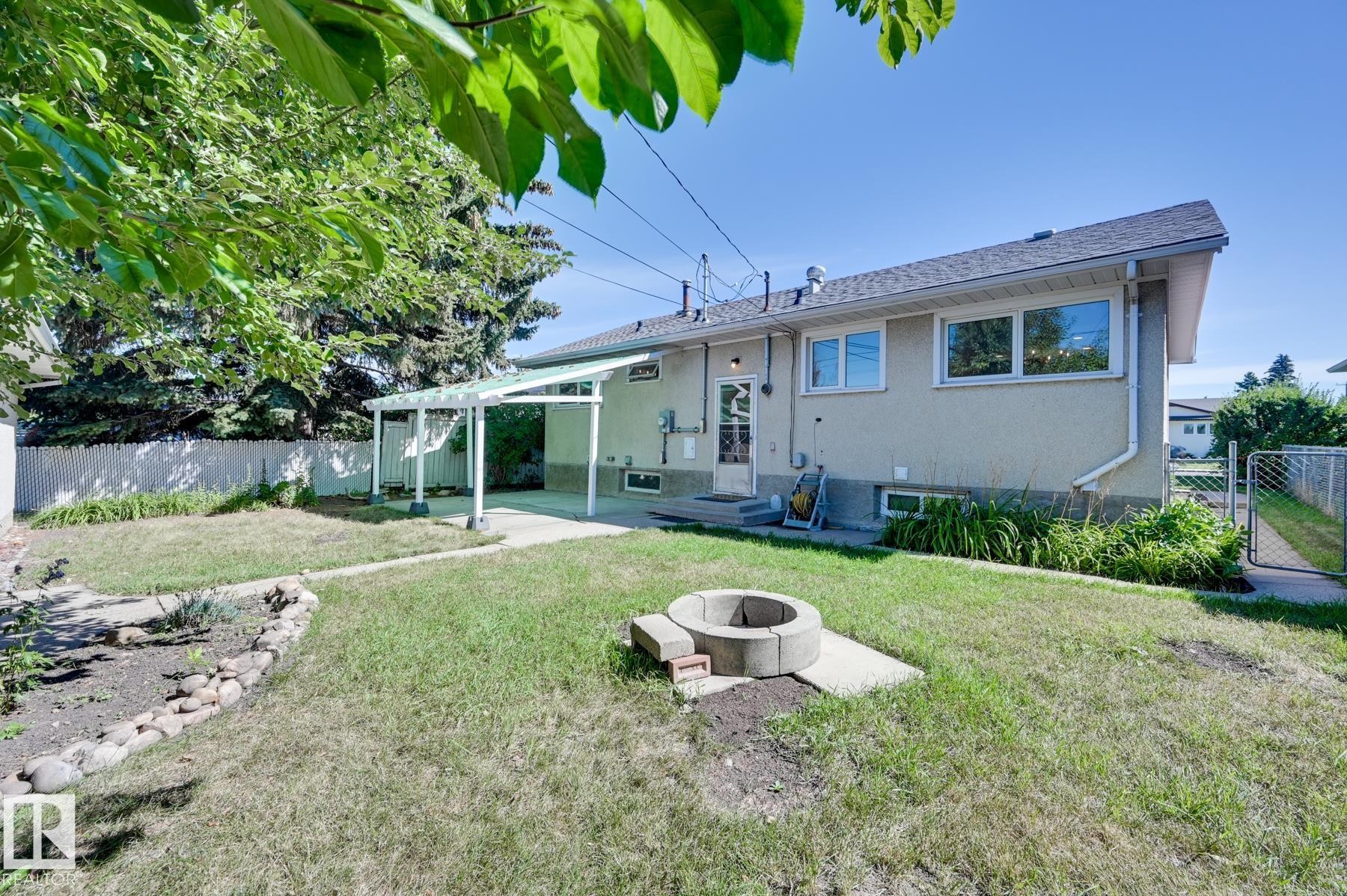 10130 62 Street, Edmonton, AB - Outdoor