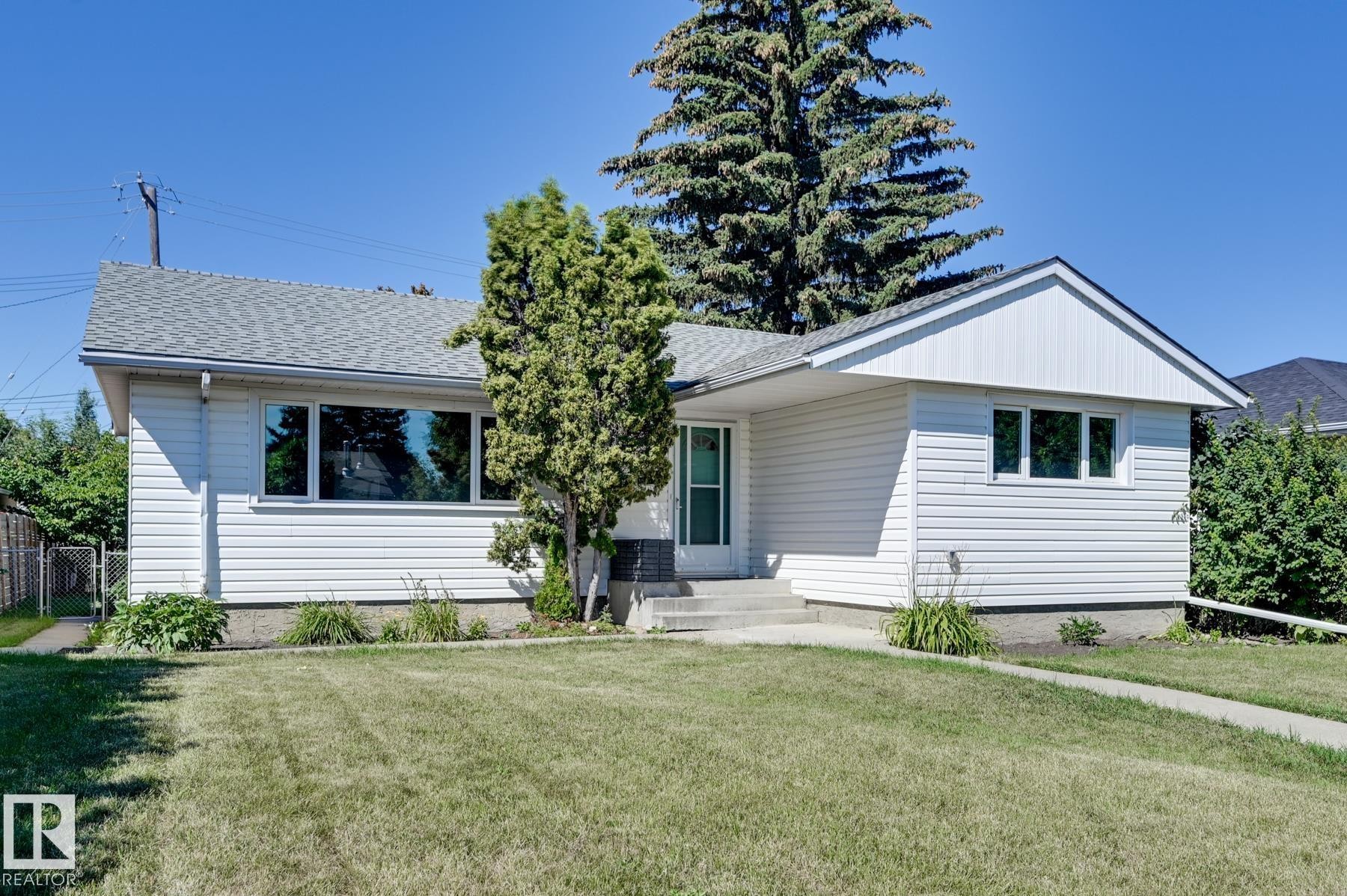10130 62 Street, Edmonton, AB - Outdoor