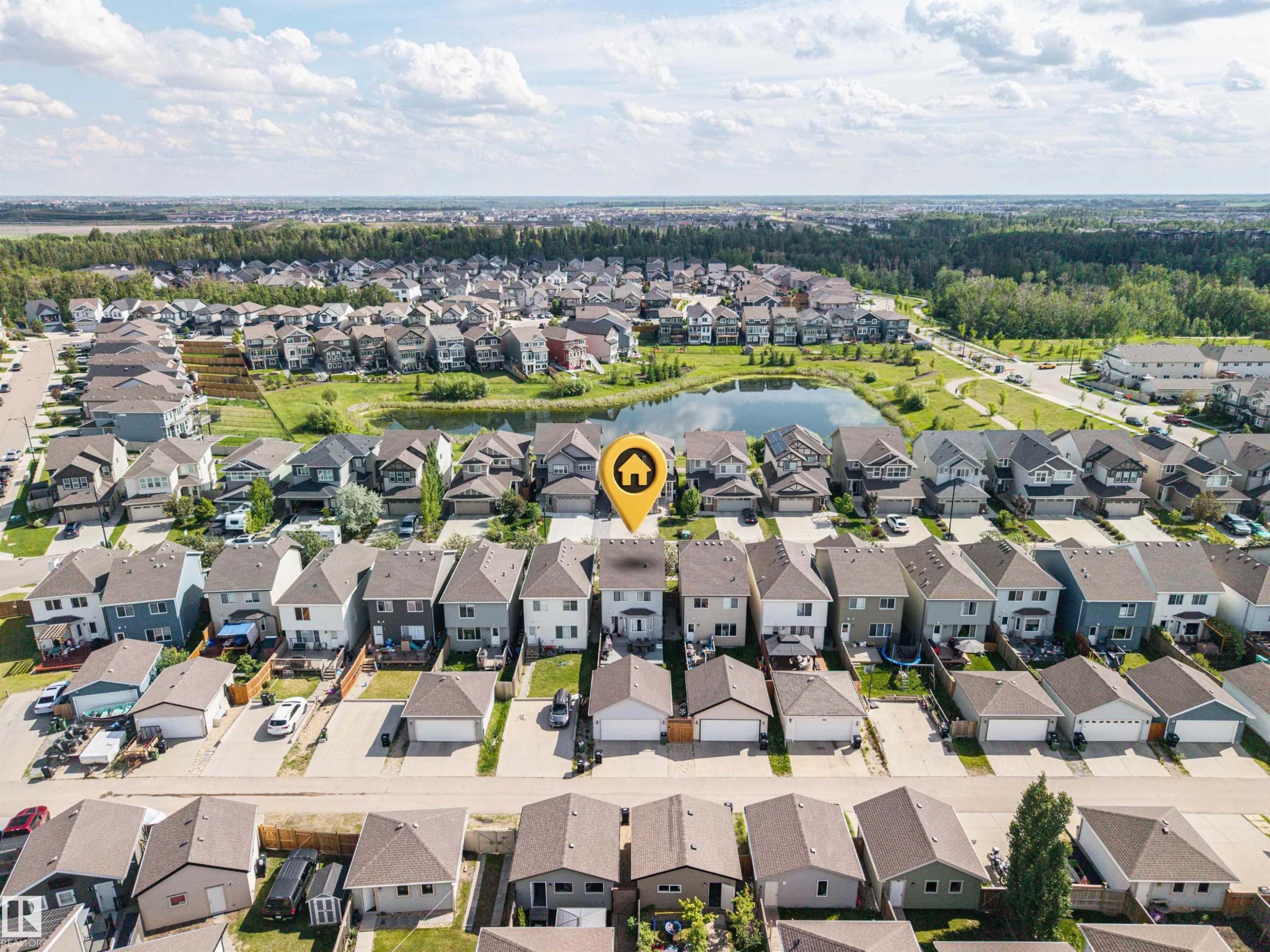 818 Eagleson Link Nw, Edmonton, AB - Outdoor With View
