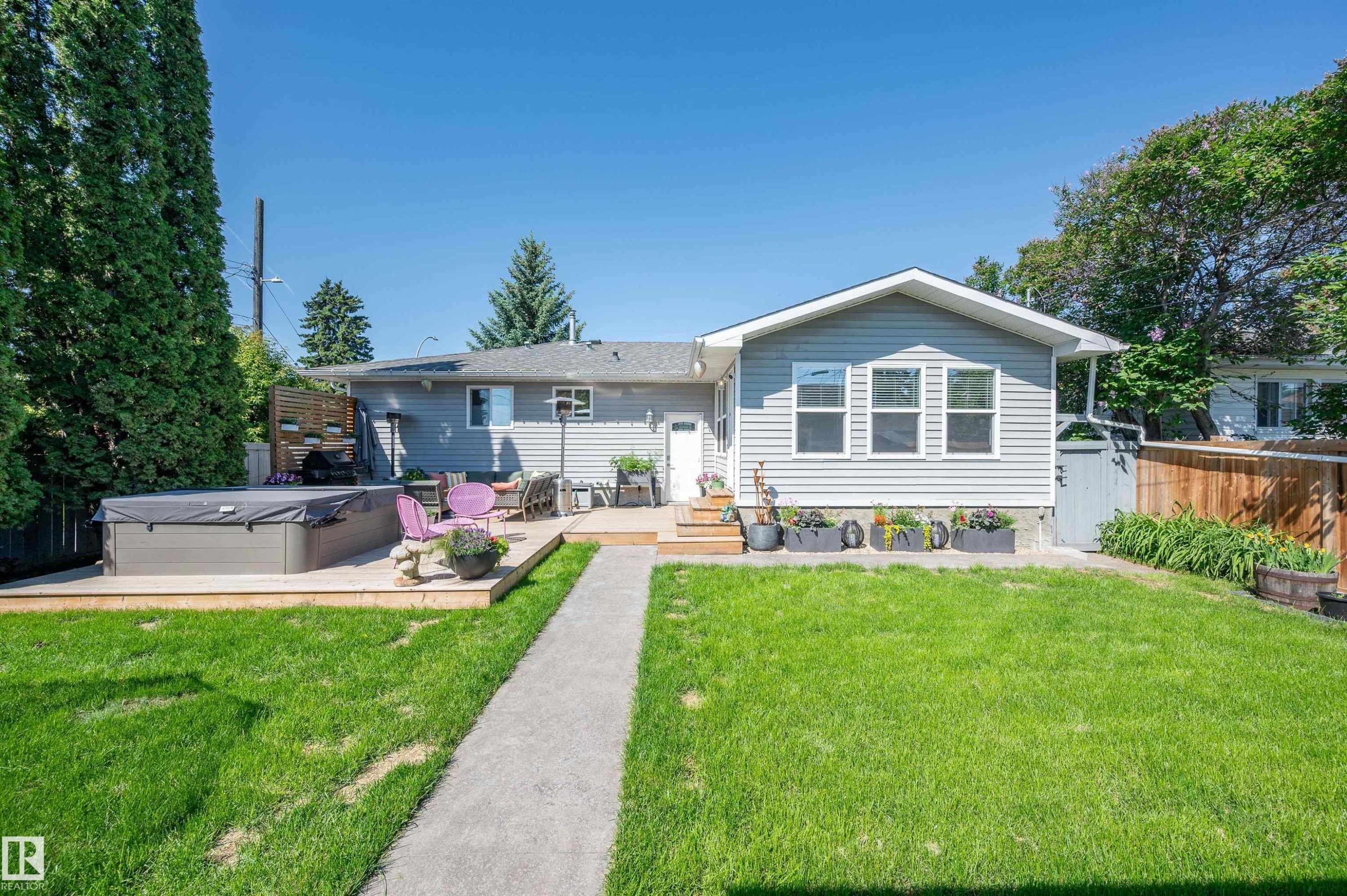 9015 148 Street, Edmonton, AB