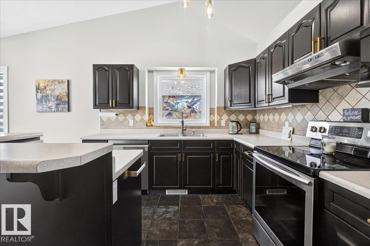 7936 165 Avenue, Edmonton, AB