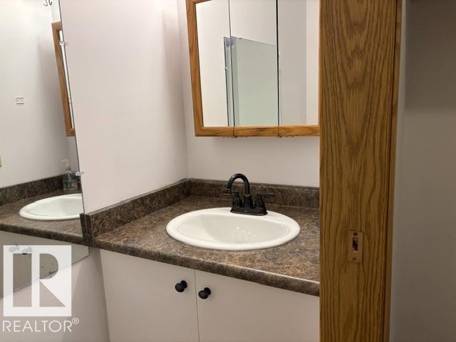 241 Oeming Road, Edmonton, AB