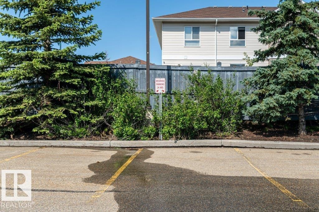 214 5005 165 Avenue, Edmonton, AB