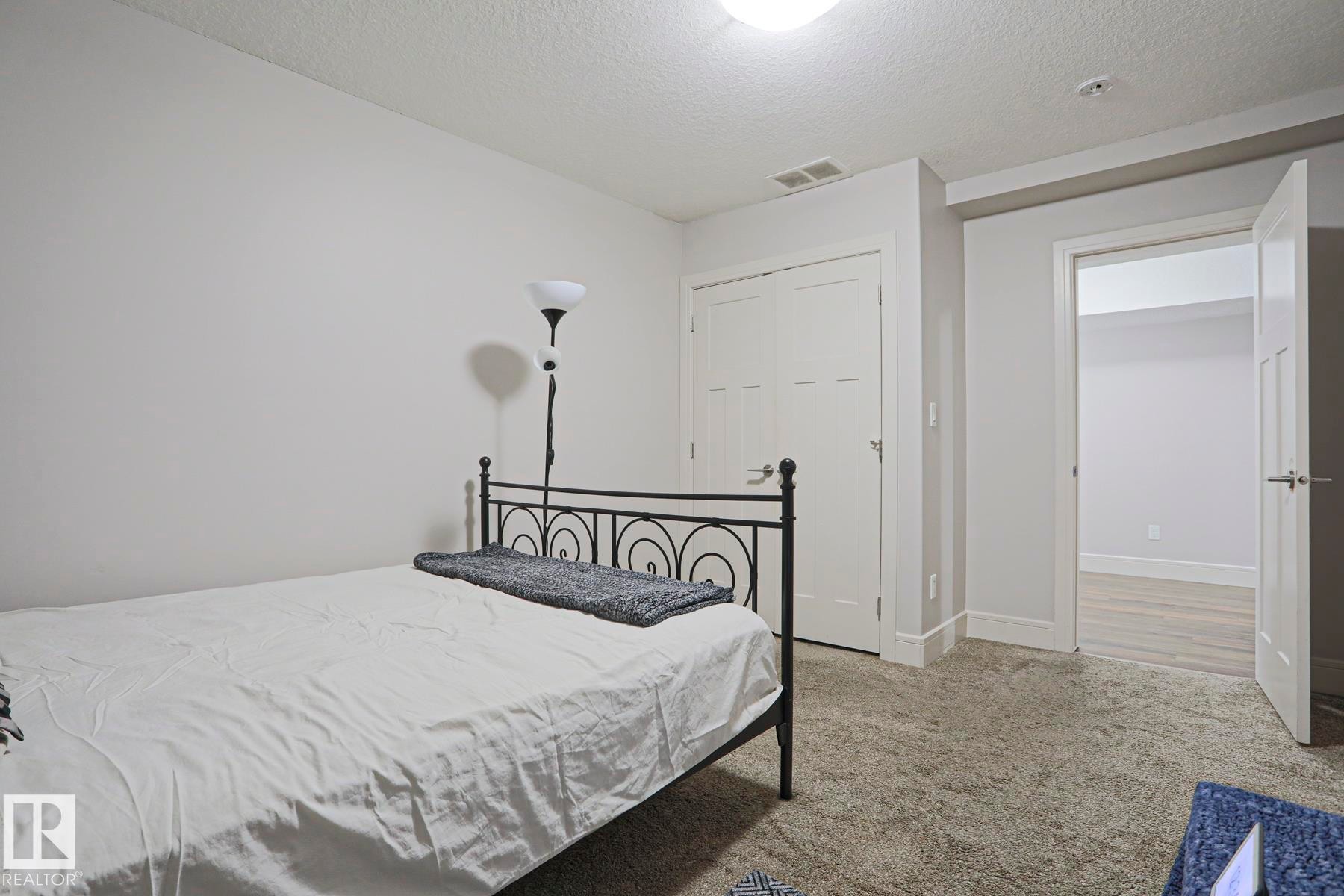4642 Charles Way, Edmonton, AB