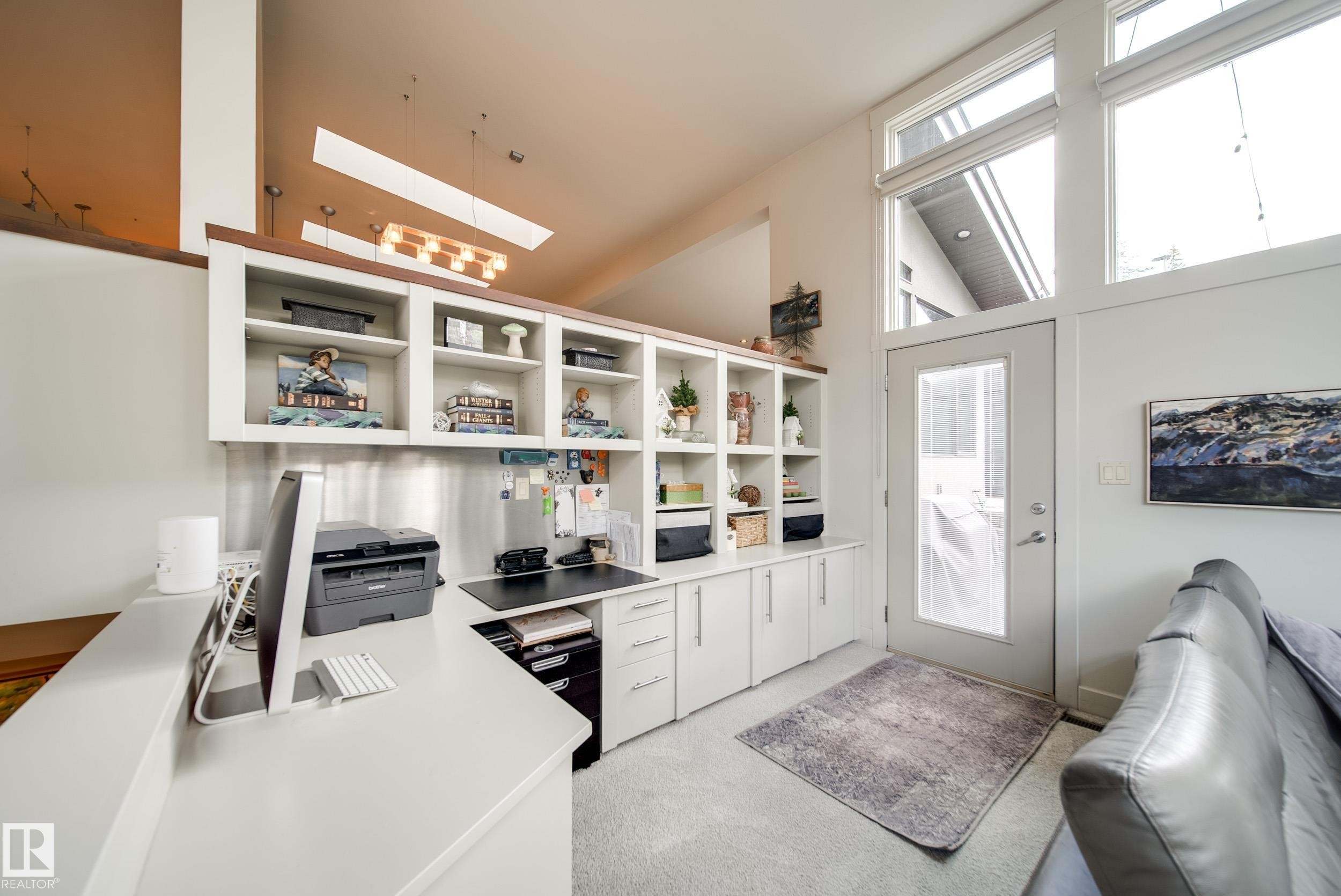 14511 Mackenzie Drive, Edmonton, AB - Indoor
