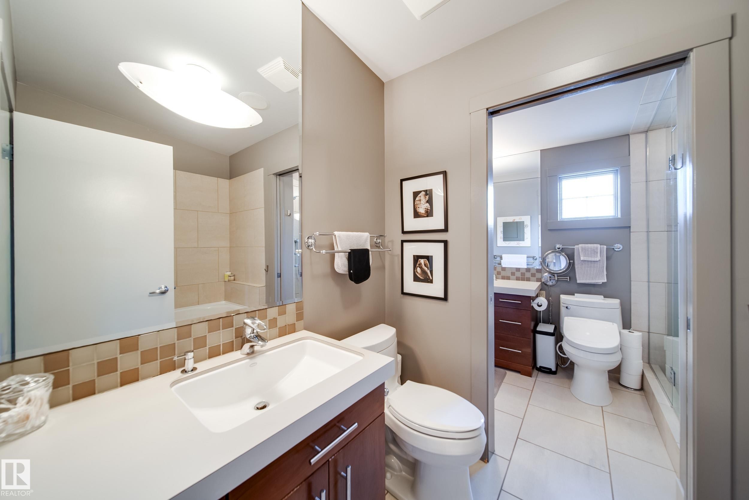 14511 Mackenzie Drive, Edmonton, AB - Indoor Photo Showing Bathroom