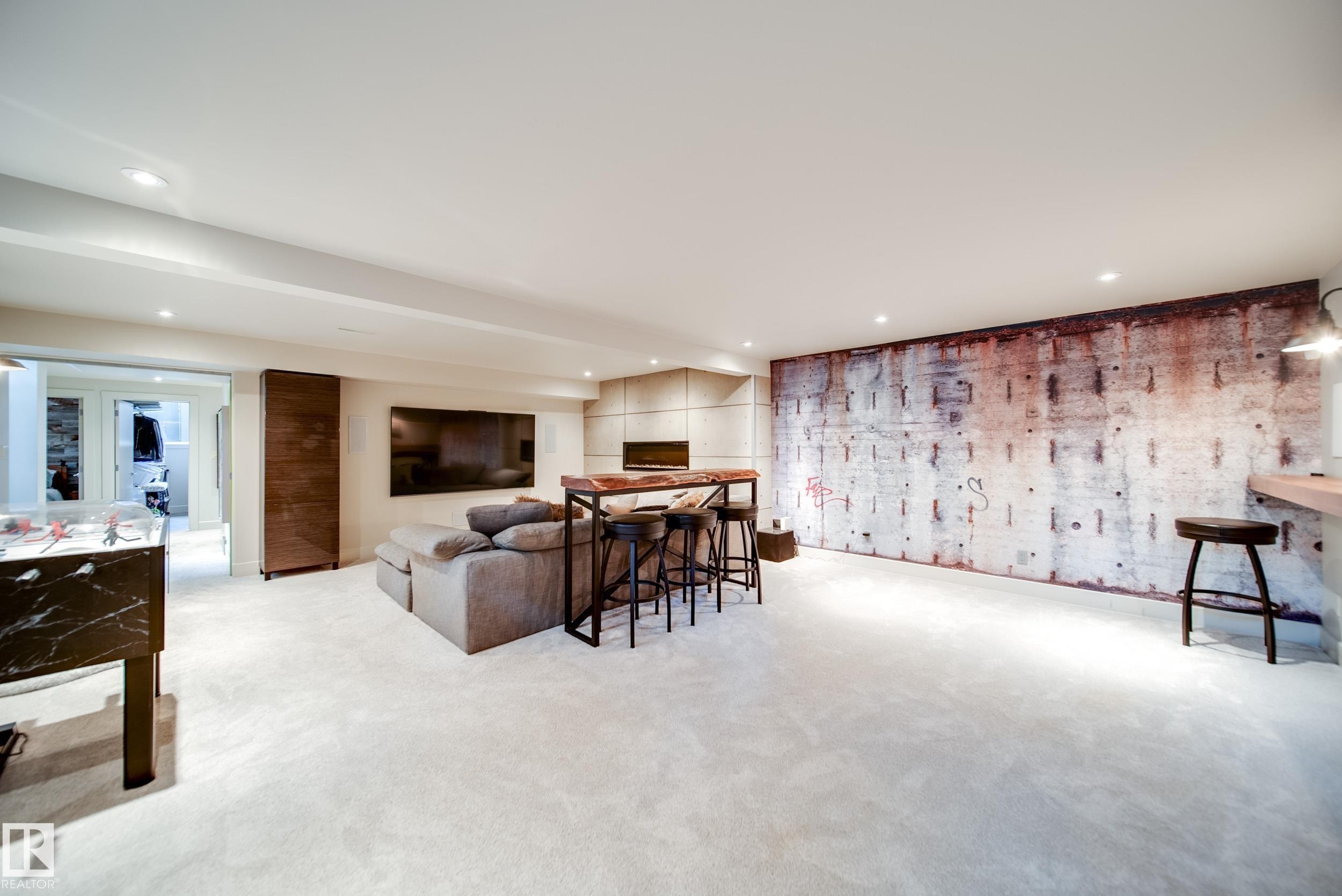 14511 Mackenzie Drive, Edmonton, AB - Indoor