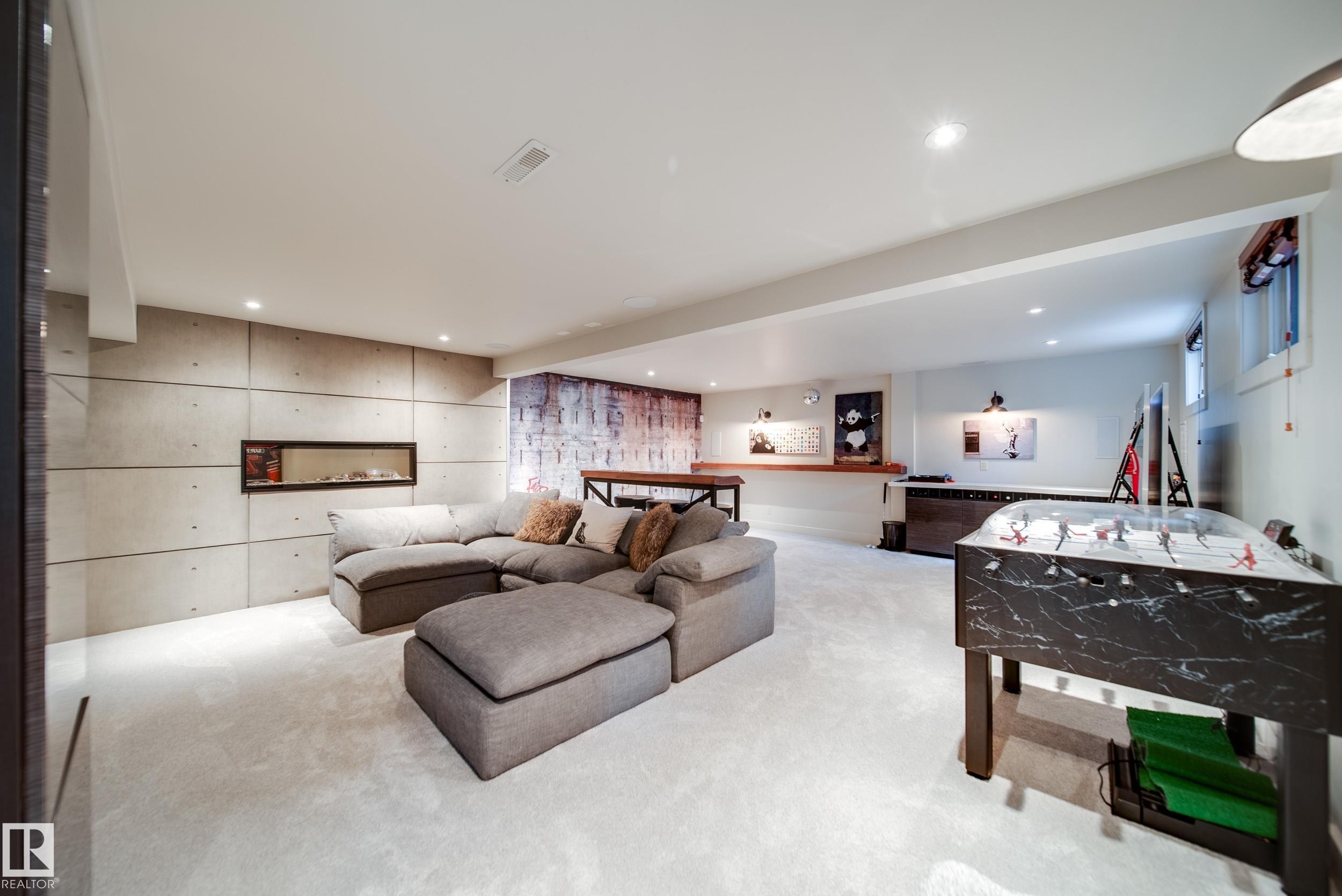 14511 Mackenzie Drive, Edmonton, AB - Indoor