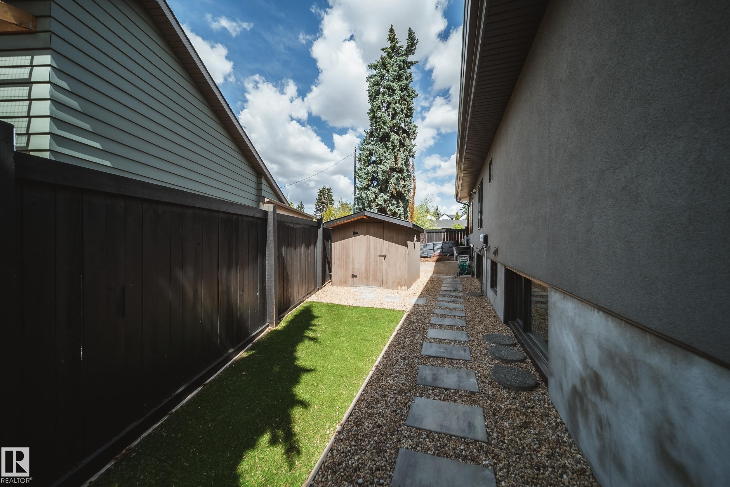 14511 Mackenzie Drive, Edmonton, AB - Outdoor