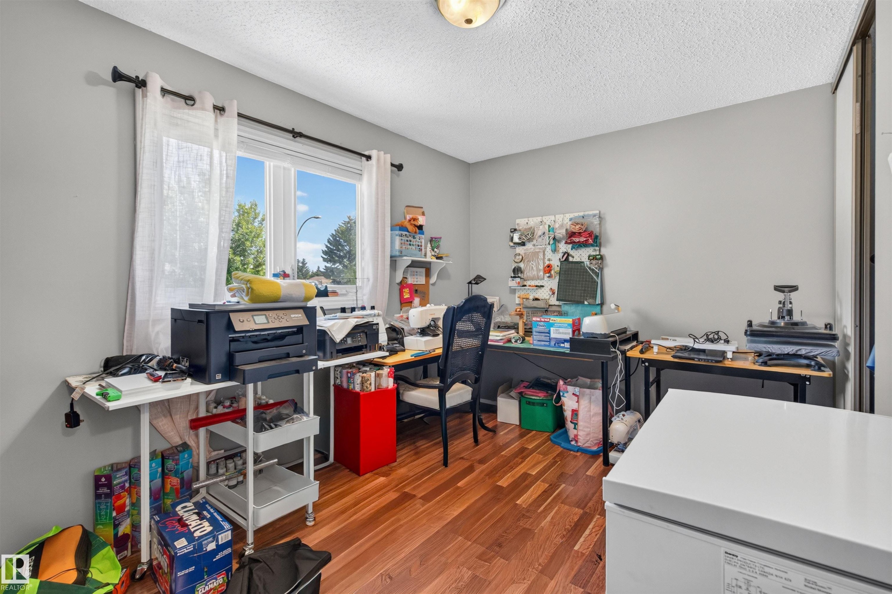 18303 76 Avenue Nw, Edmonton, AB