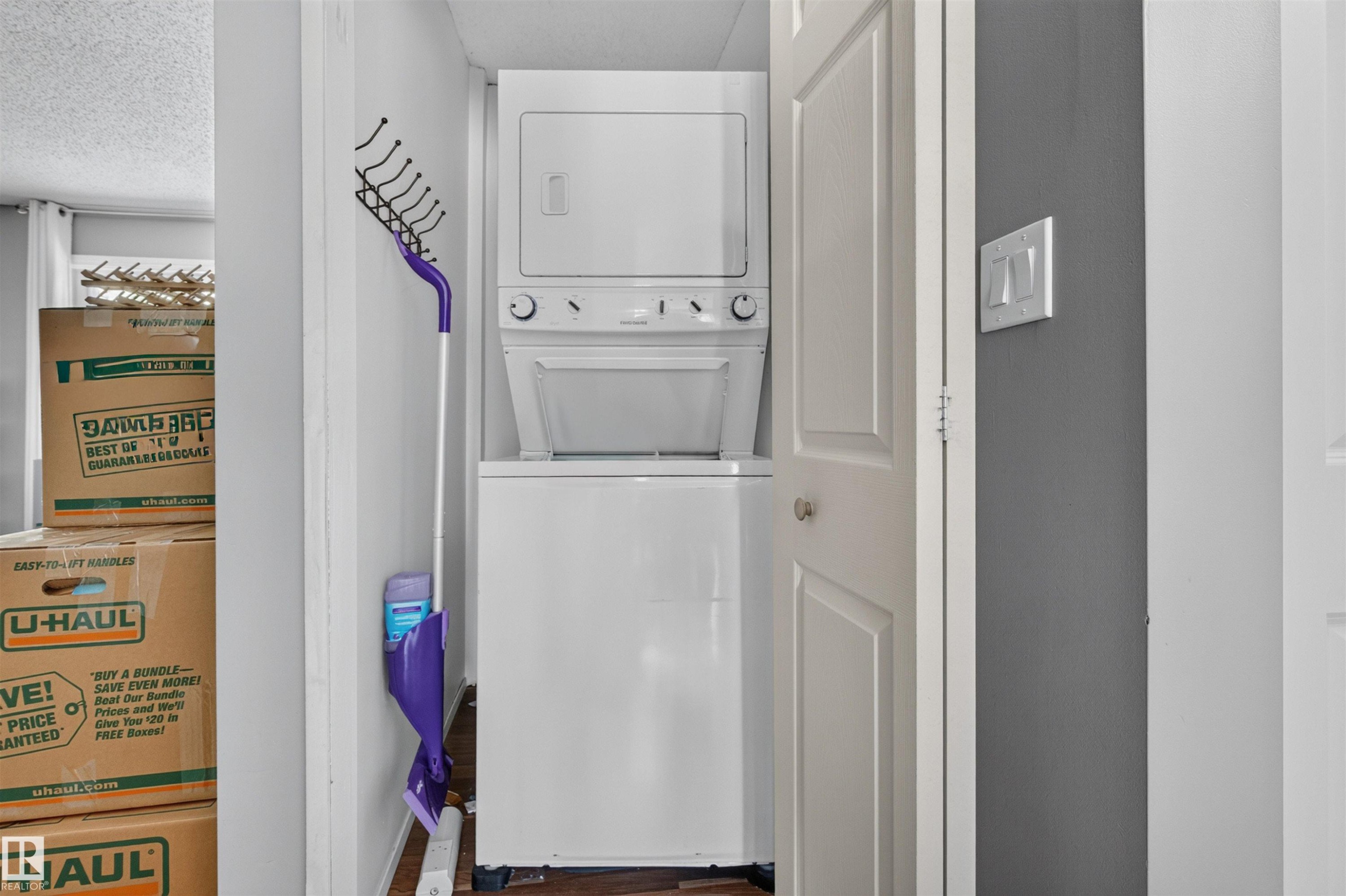 18303 76 Avenue Nw, Edmonton, AB