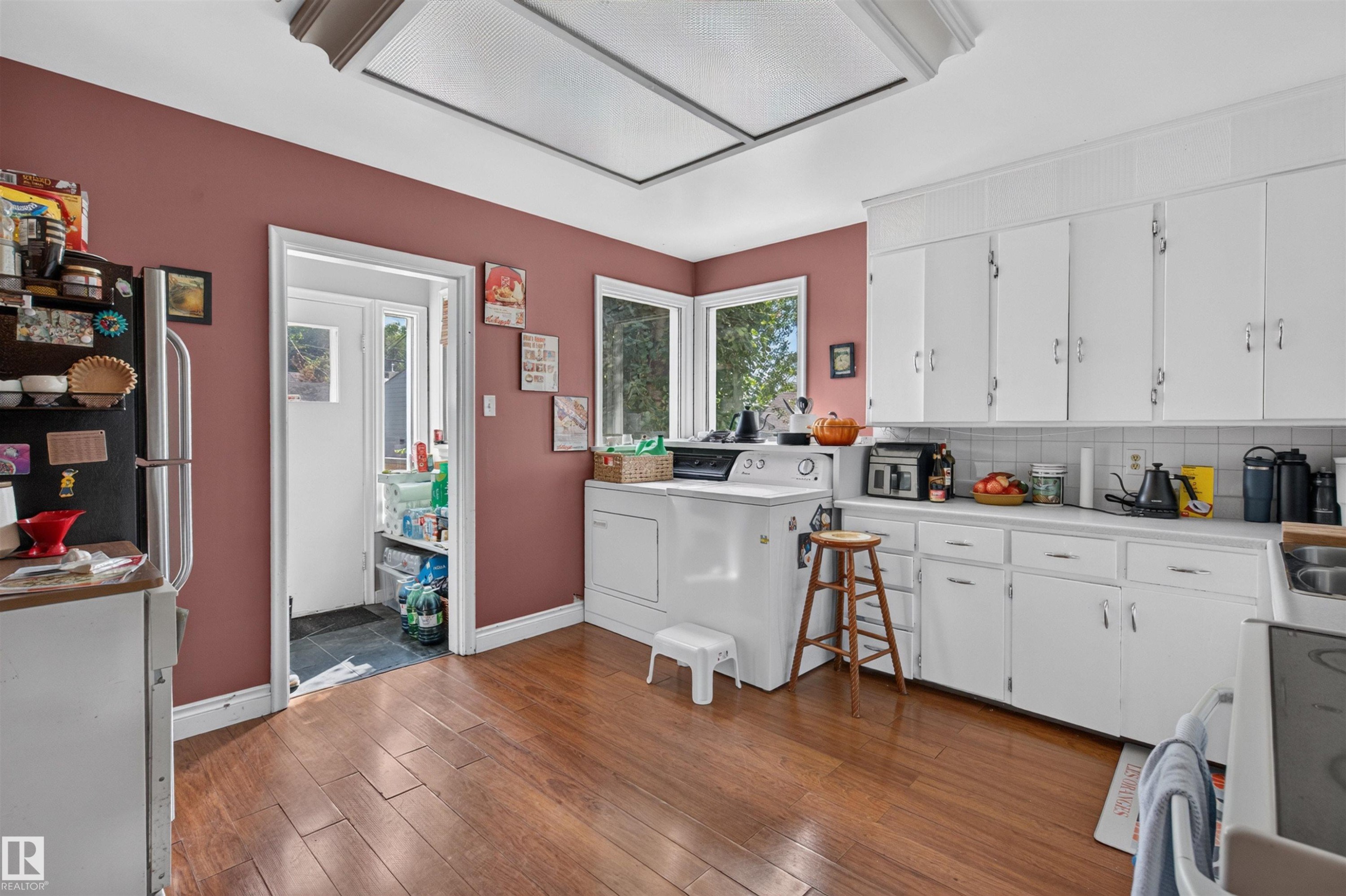9741 72 Avenue, Edmonton, AB