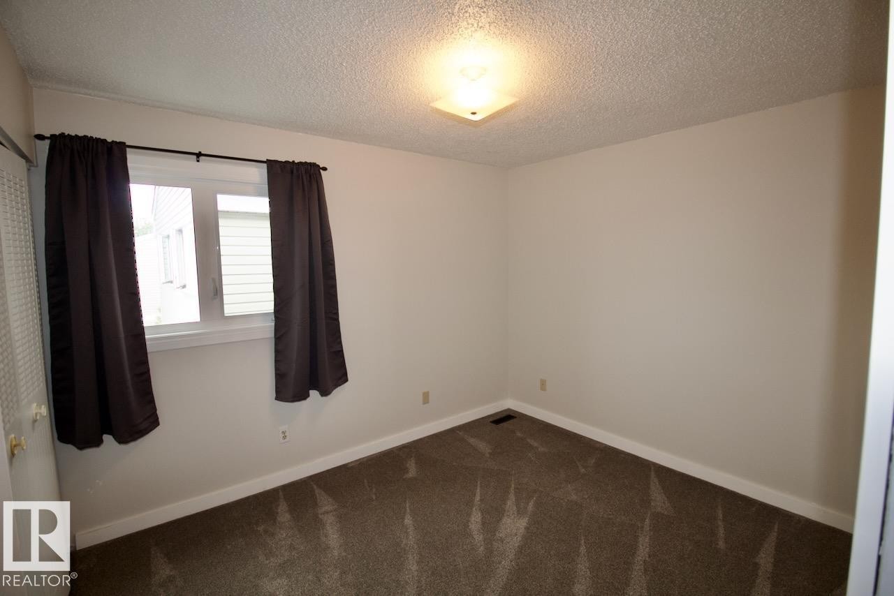 8F Castle Terrace, Edmonton, AB - Indoor Photo Showing Other Room