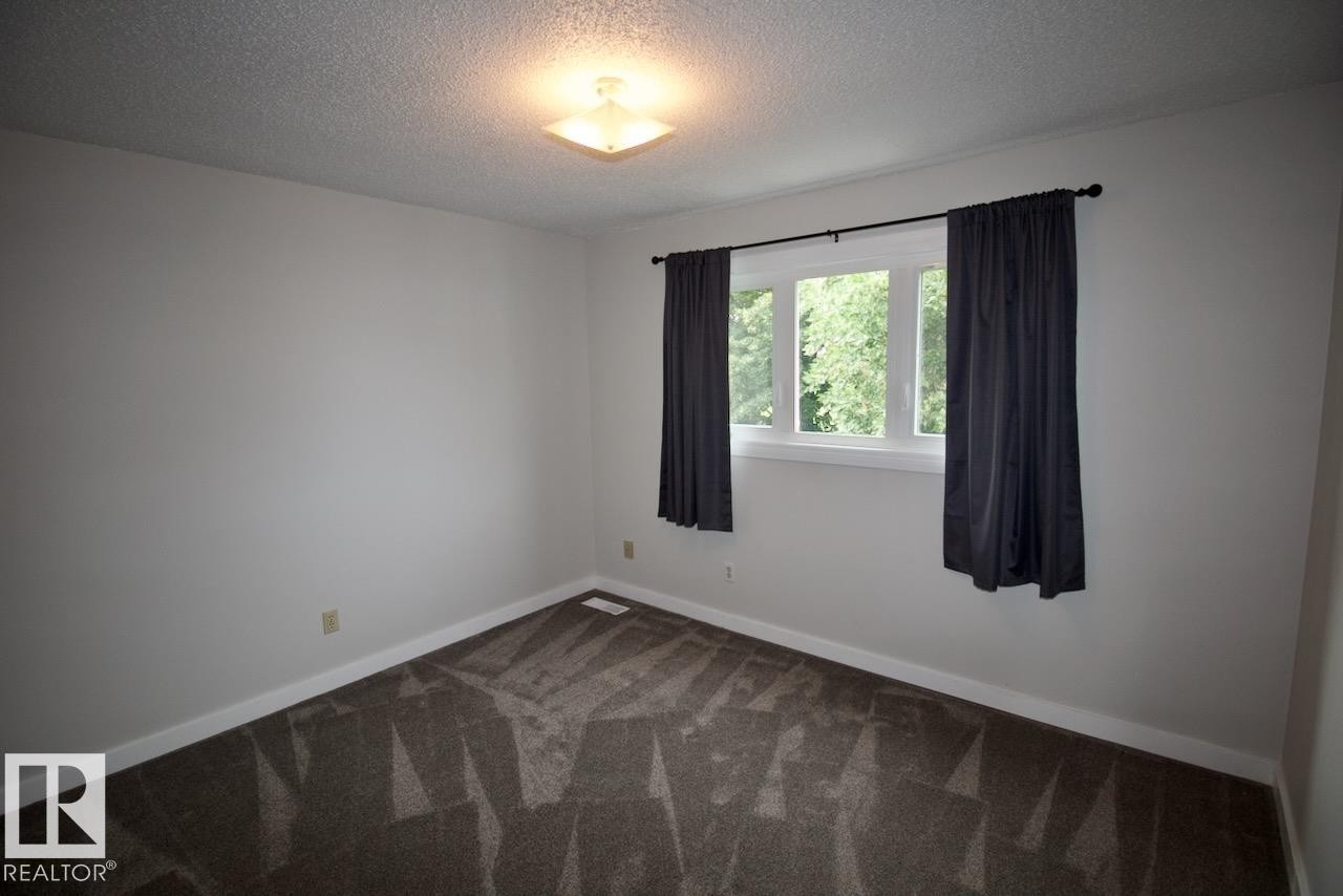 8F Castle Terrace, Edmonton, AB - Indoor Photo Showing Other Room